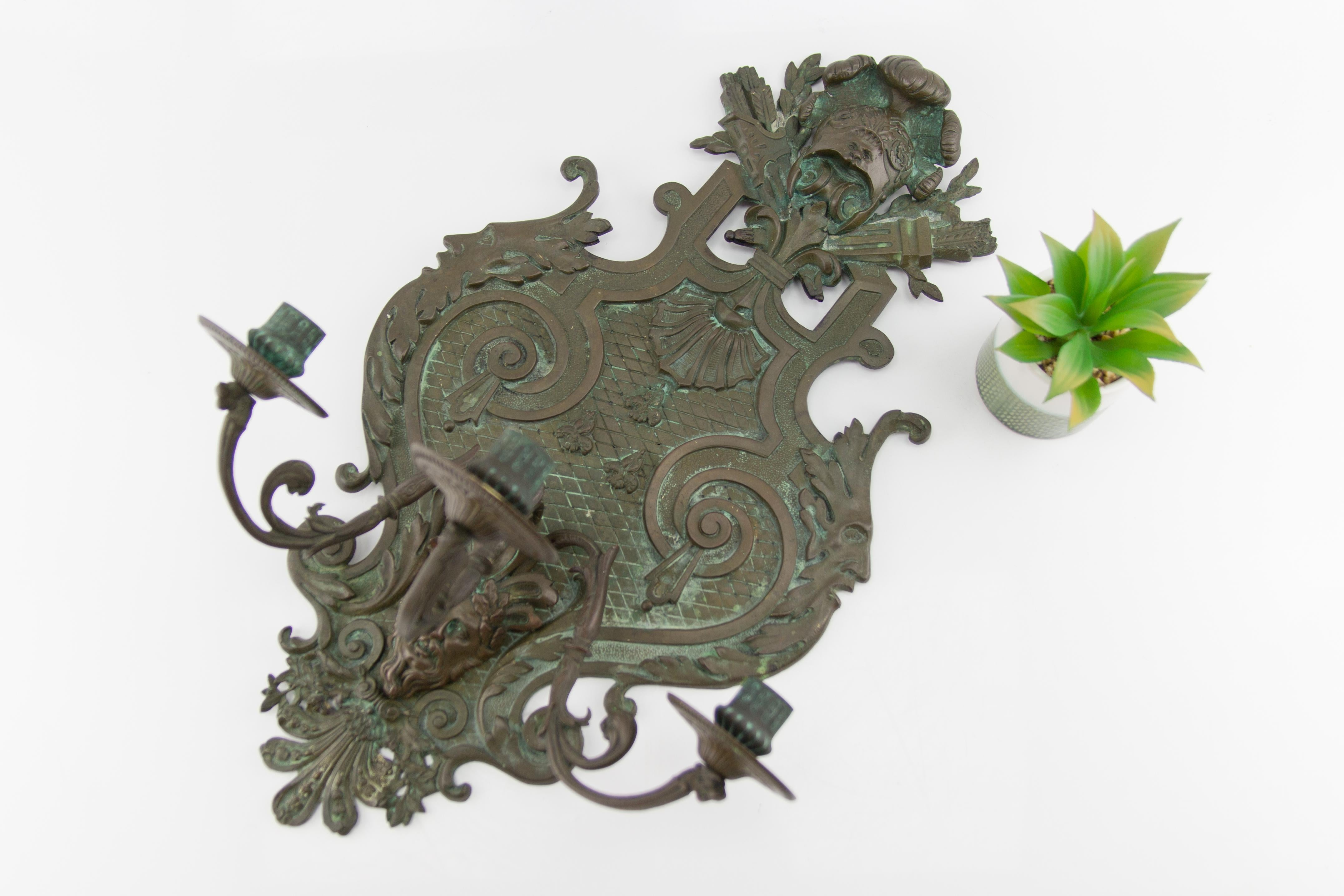 Large French Neoclassical Style Bronze Three-Light Wall Light, Late 19th Century For Sale 10