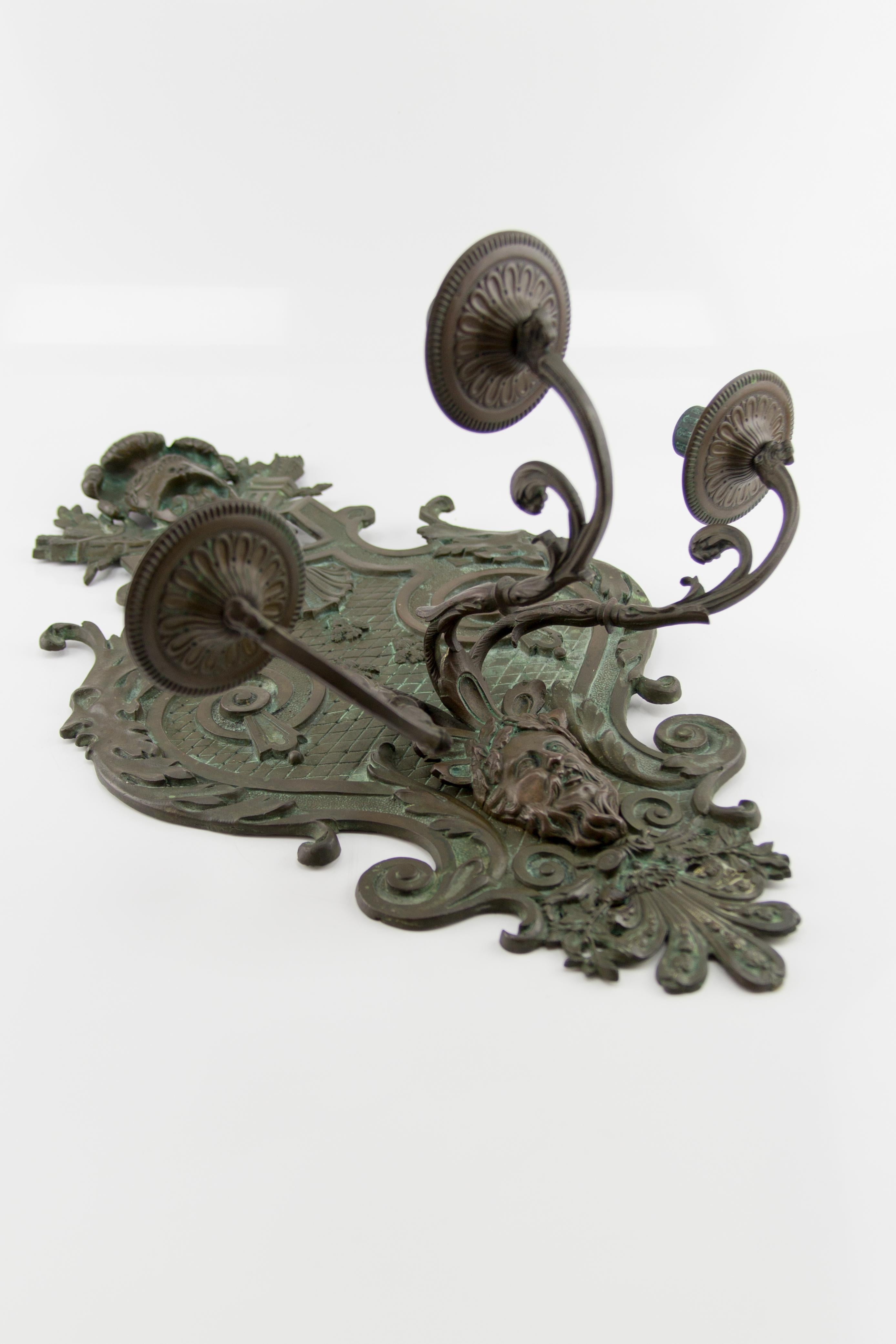 Large French Neoclassical Style Bronze Three-Light Wall Light, Late 19th Century For Sale 13