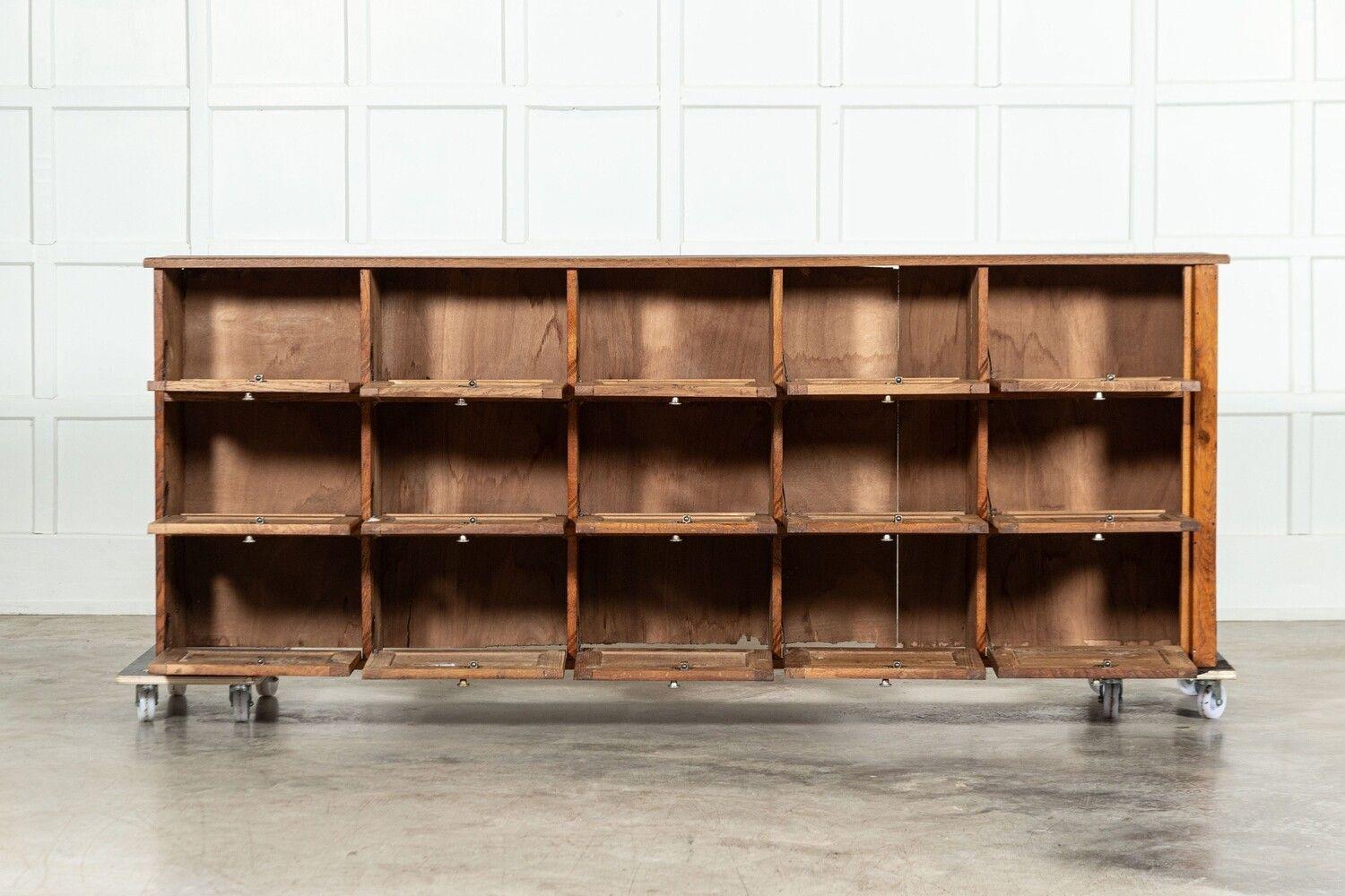 Grands tiroirs / Cabinet / Console Haberdashery en chêne français en vente 2
