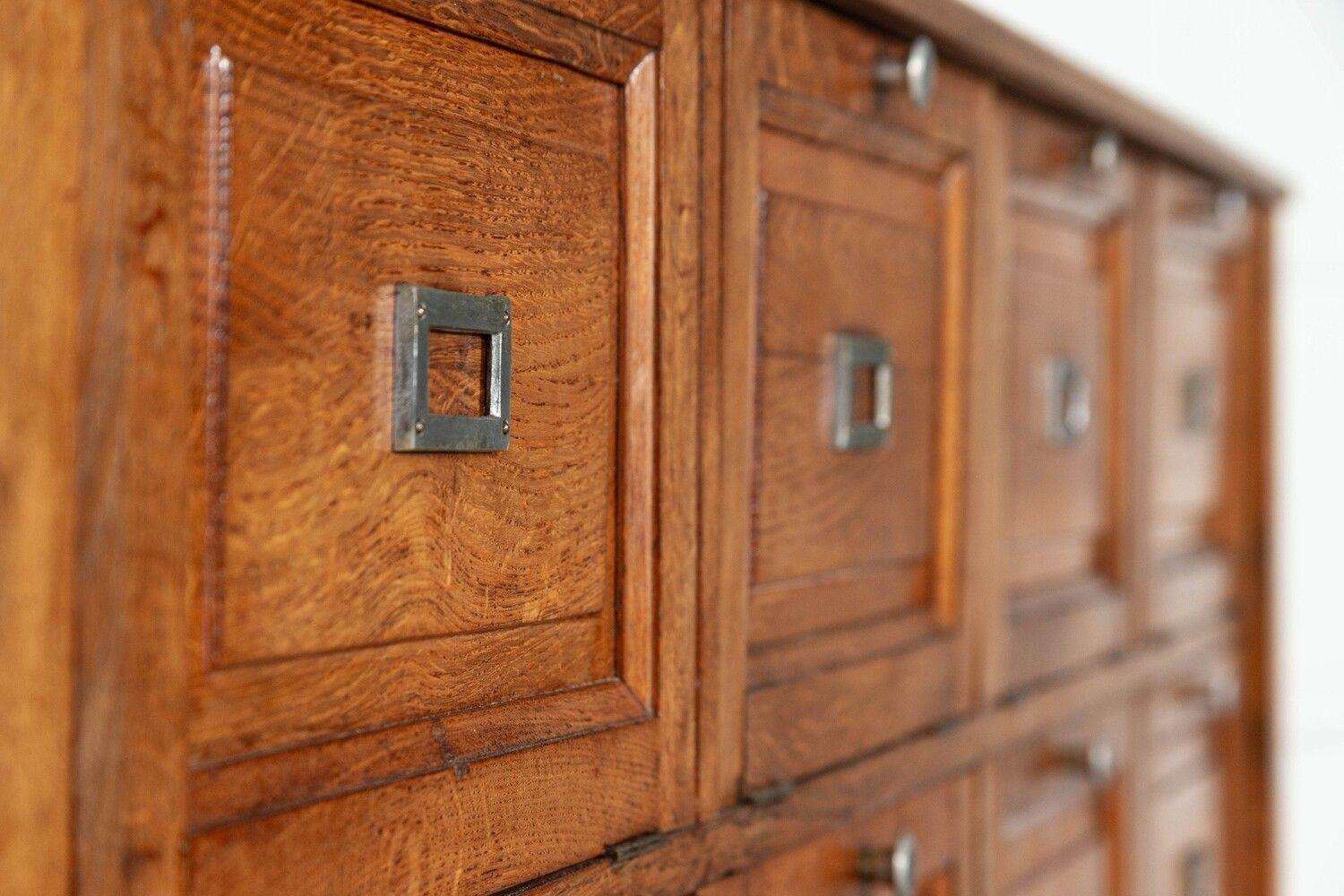 Grands tiroirs / Cabinet / Console Haberdashery en chêne français en vente 4