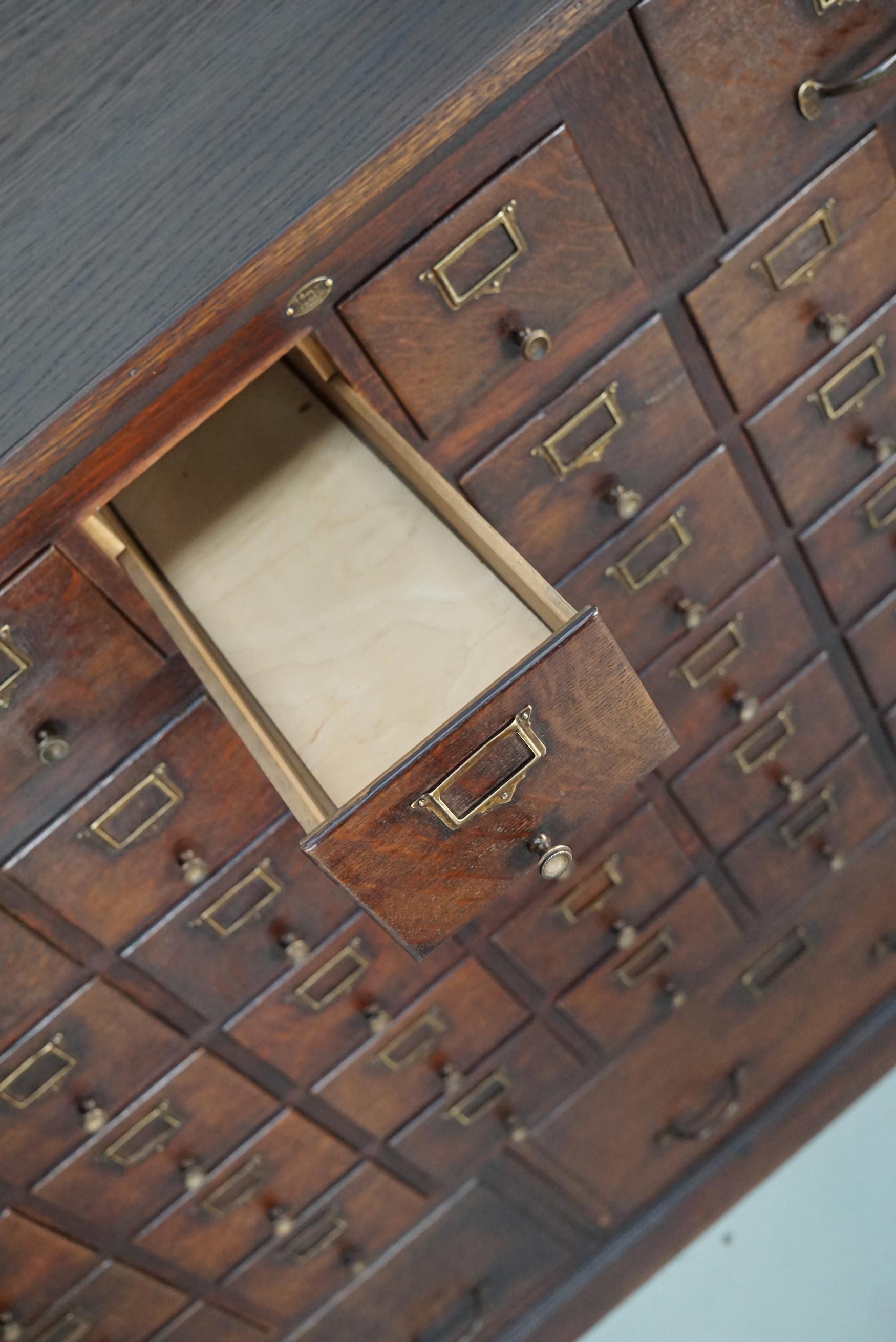 Grande mobile da notaio/archivio in Oak francese, anni 1920/30 in vendita 6