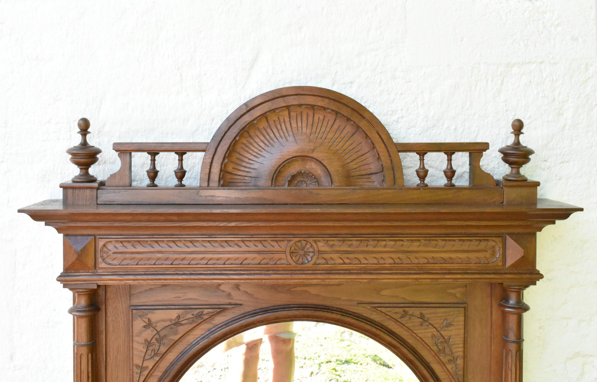 Large French Oak Overmantel Mirror Henri II In Good Condition For Sale In SAINTE-COLOMBE, FR