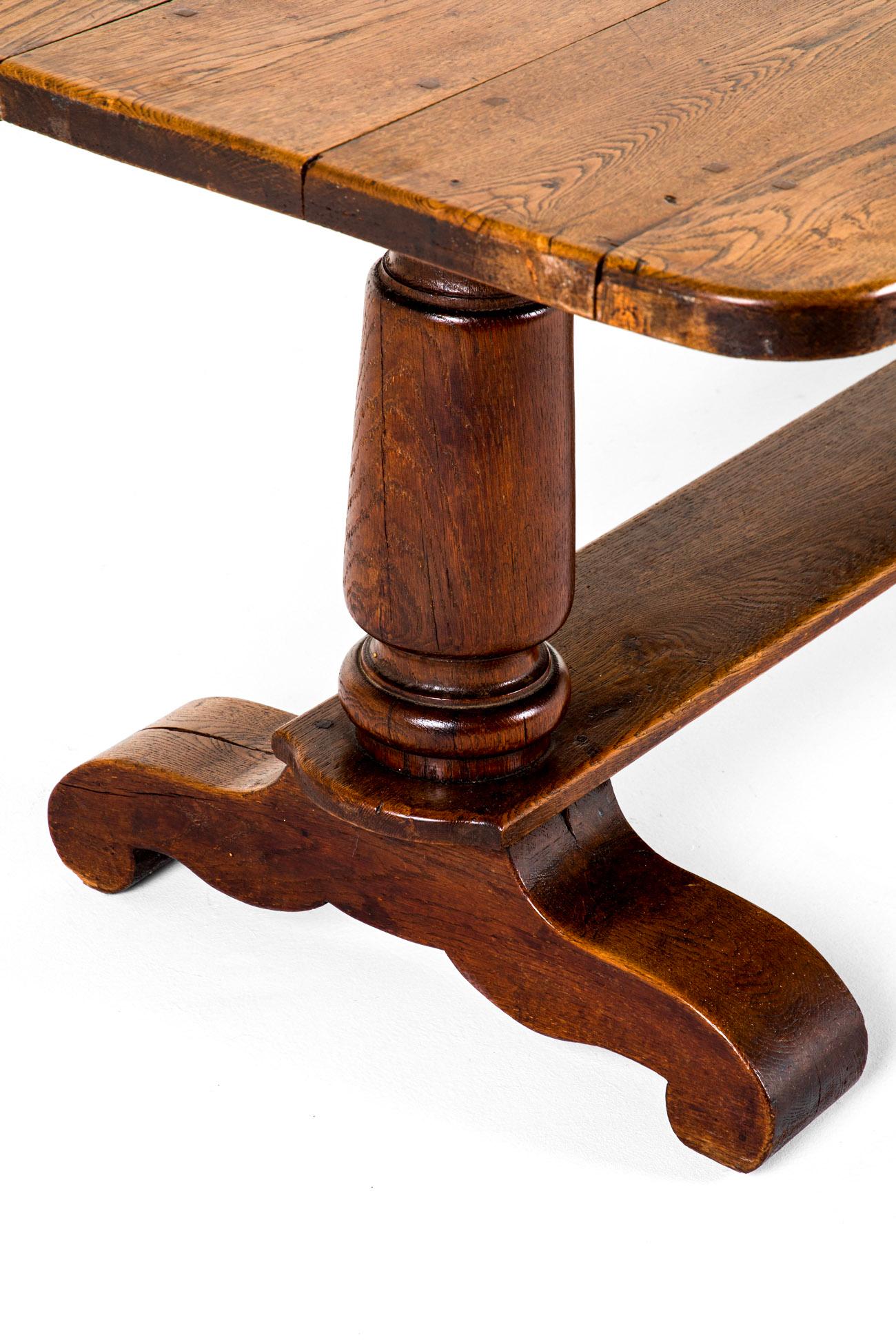 Grande table de réfectoire en Oak Oak français en vente 3