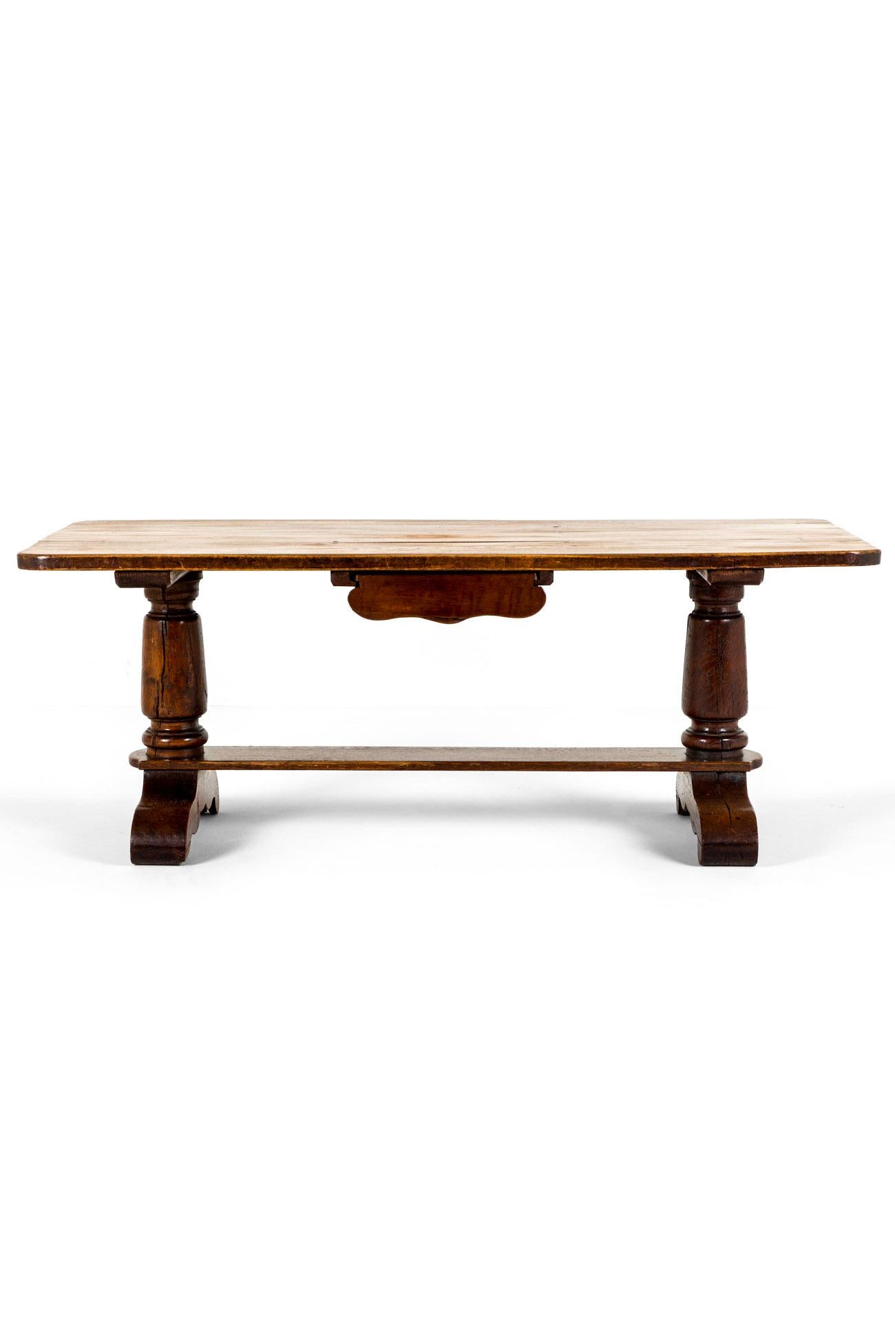 Français Grande table de réfectoire en Oak Oak français en vente