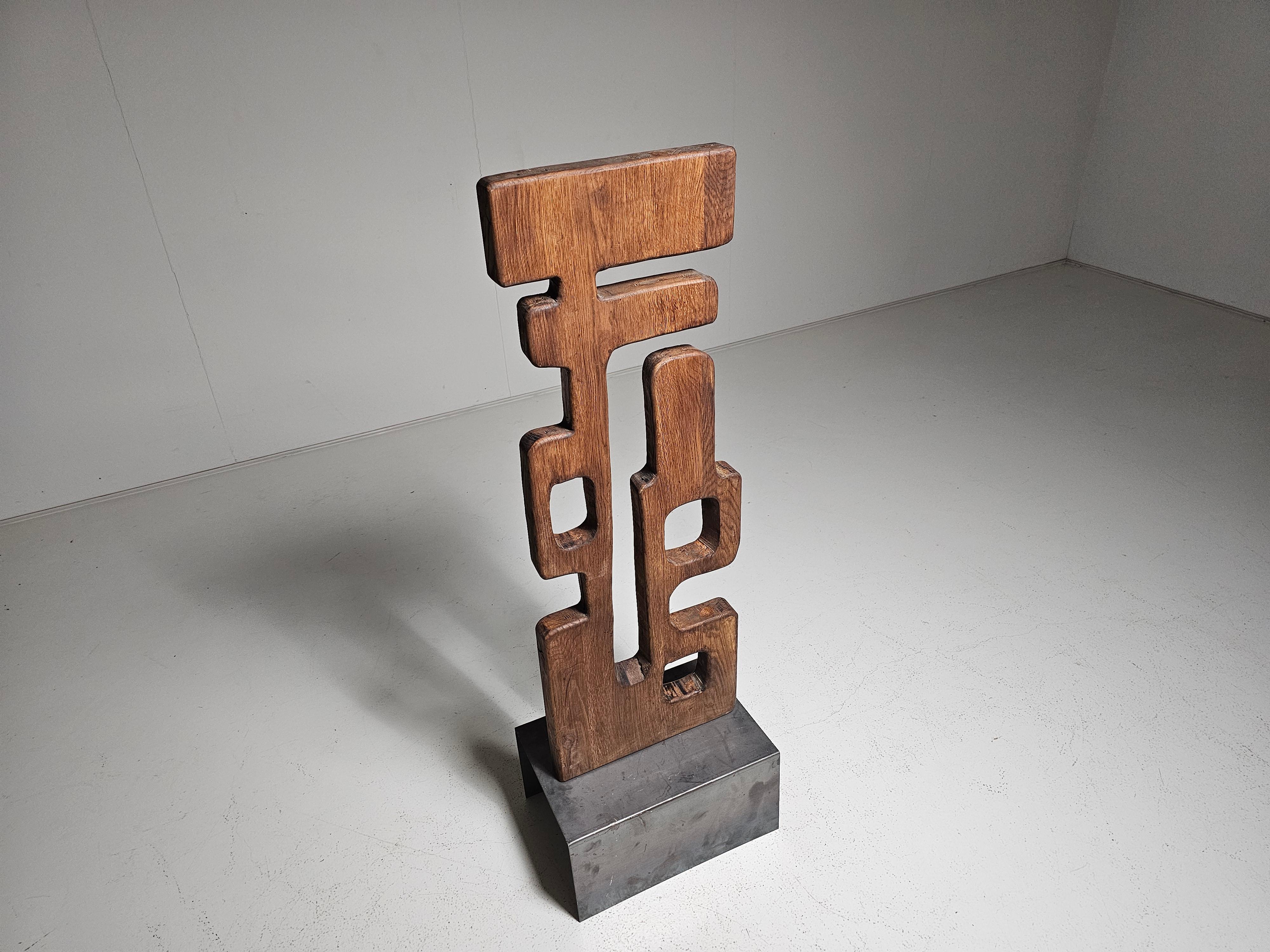 Large French oak wood carved abstract sculpture, circa 1950s 1