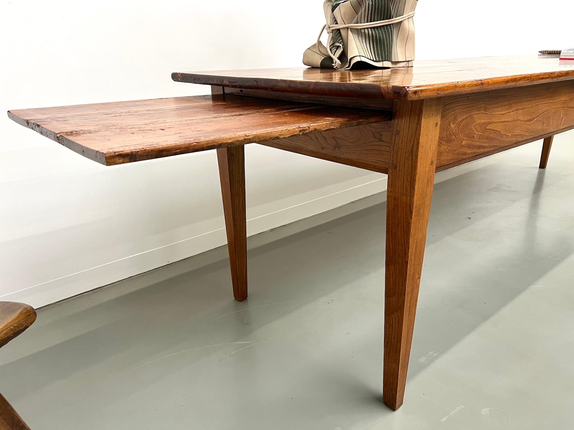 Large french old oak farm table with spindle legs, circa 1930 1