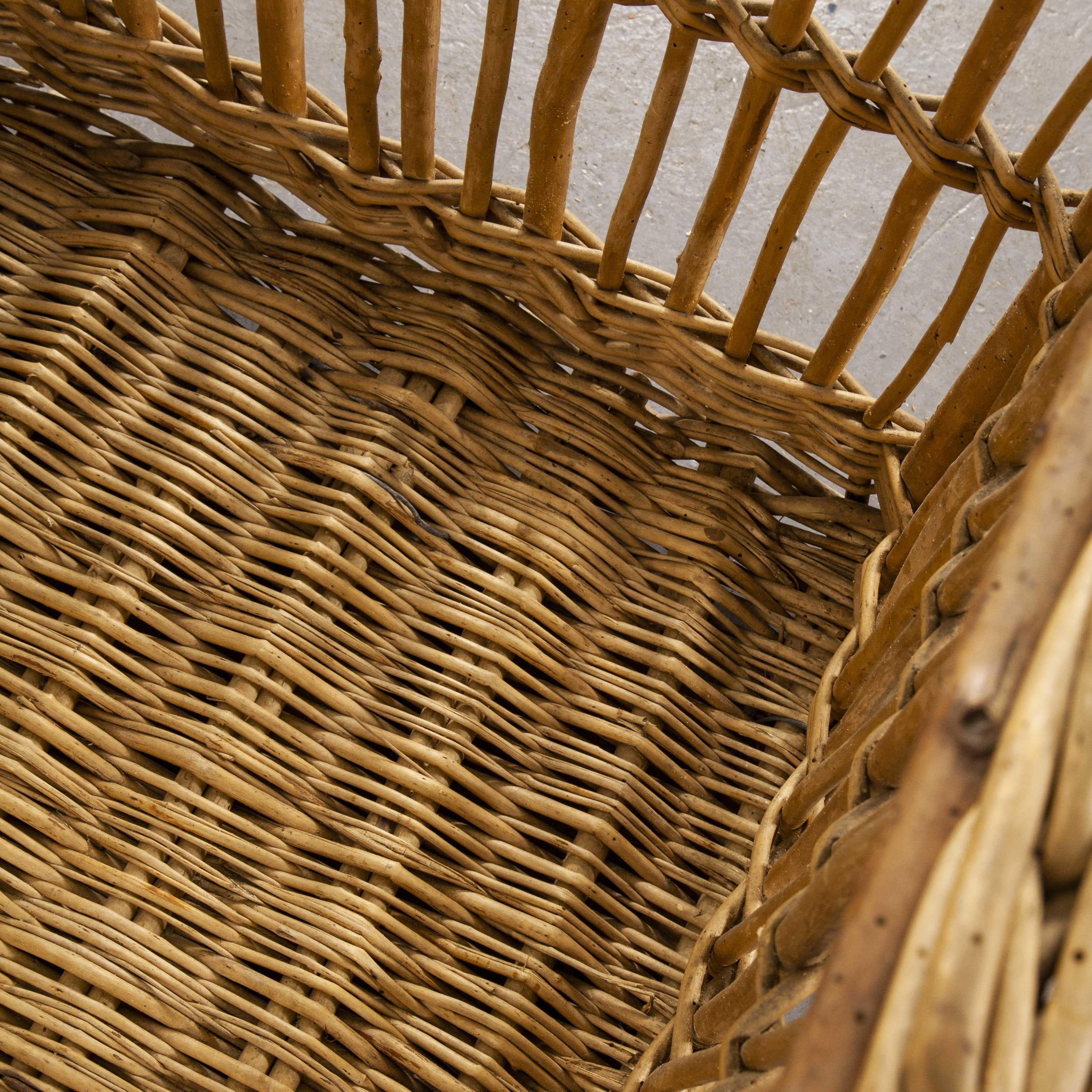 Large French Open Wicker Laundry Basket 2