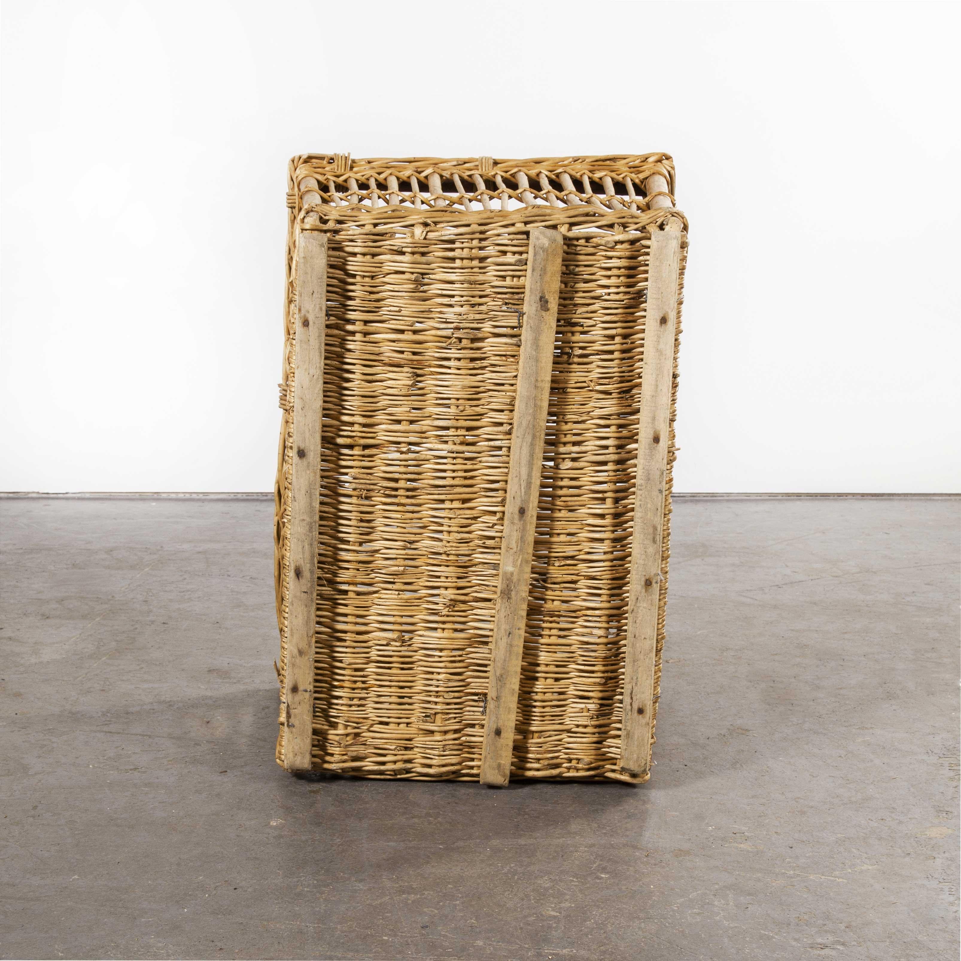 Large French Open Wicker Laundry Basket In Good Condition In Hook, Hampshire