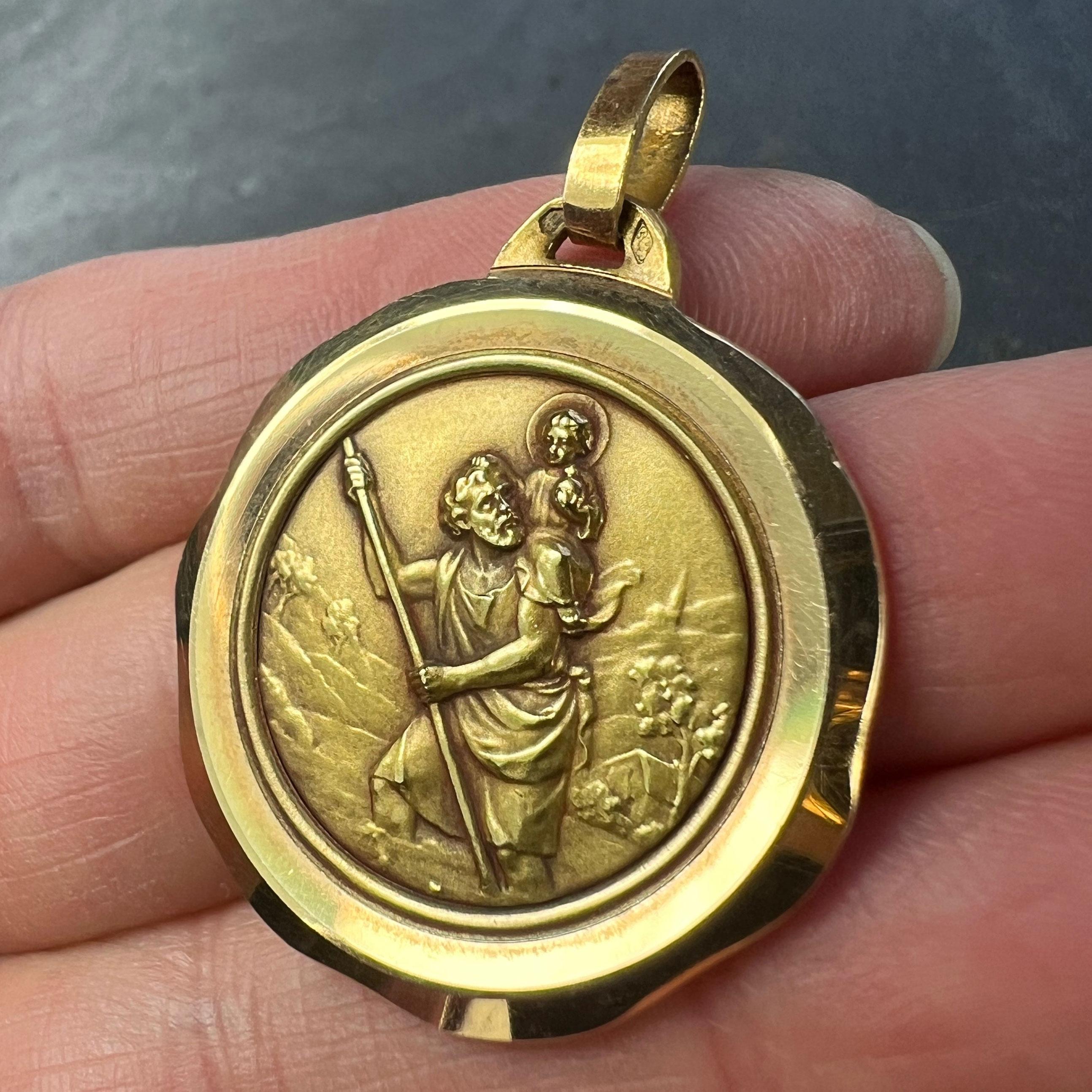 Large French Perriat Saint Christopher 18K Yellow Gold Pendant Medal For Sale 2