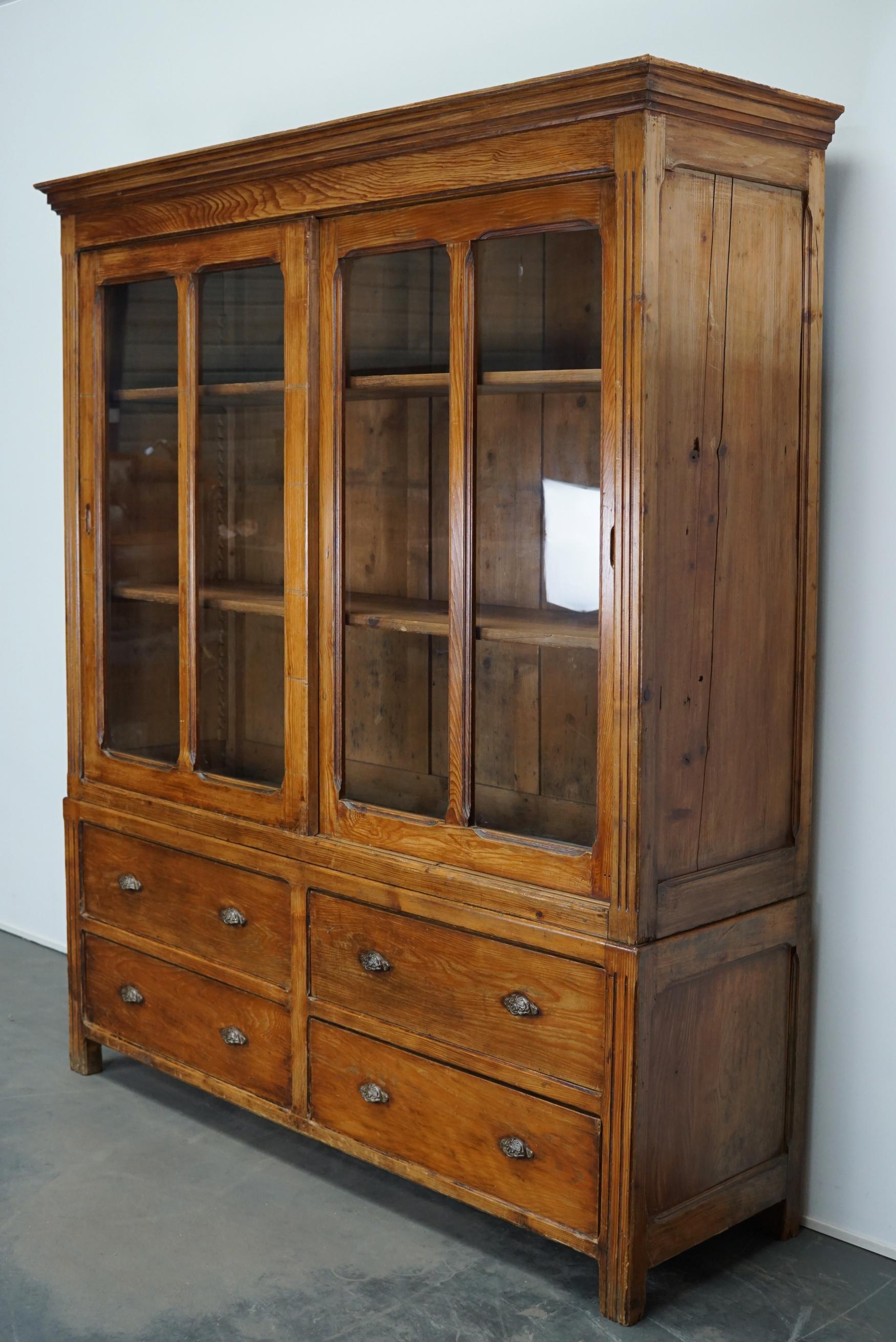 Large French Pine Country House Kitchen Cabinet, Late 19th Century 7