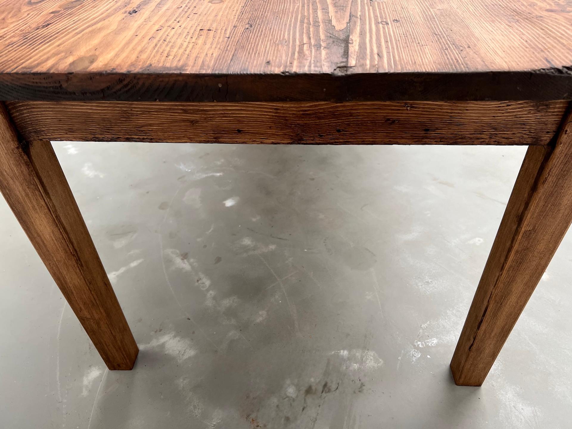 Large french pine farmhouse table – 1970s For Sale 11