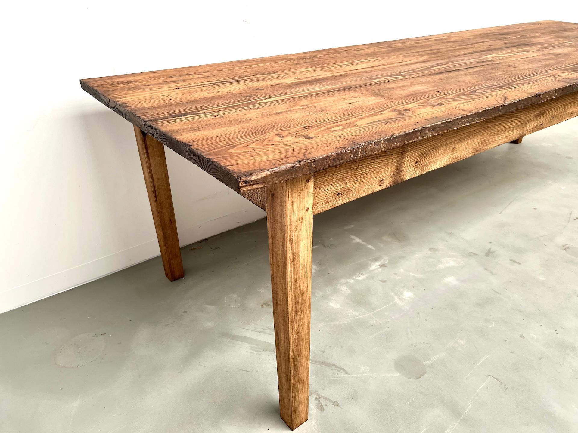 Late 20th Century Large french pine farmhouse table – 1970s For Sale