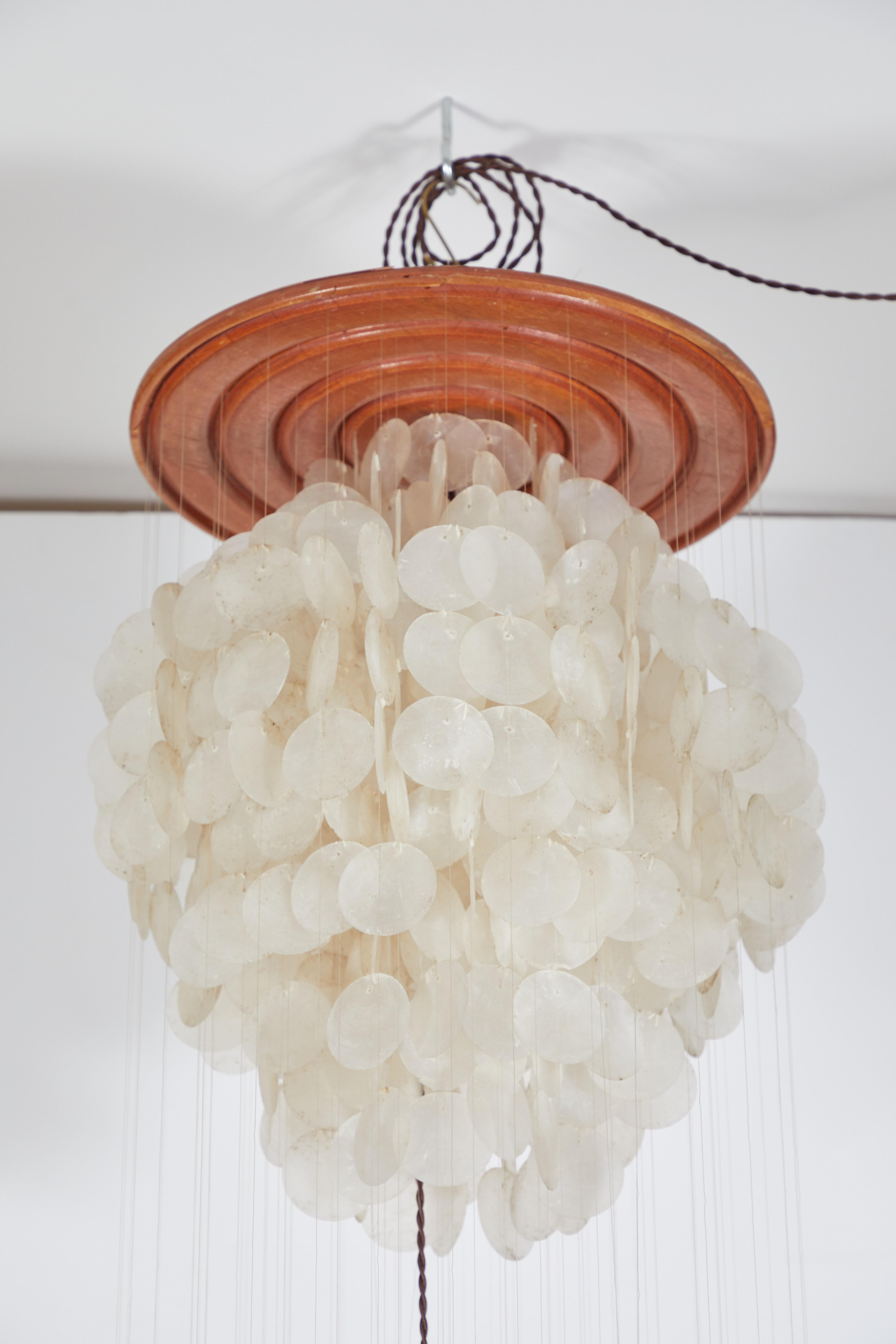Large French Puca Shell Capiz Pendant In Good Condition In Los Angeles, CA