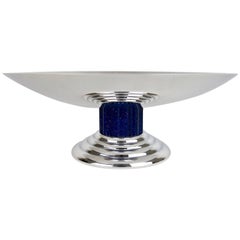 Grand Puiforcat français Art Déco Tazza en métal argenté avec tige en faux Lapis Lazuli
