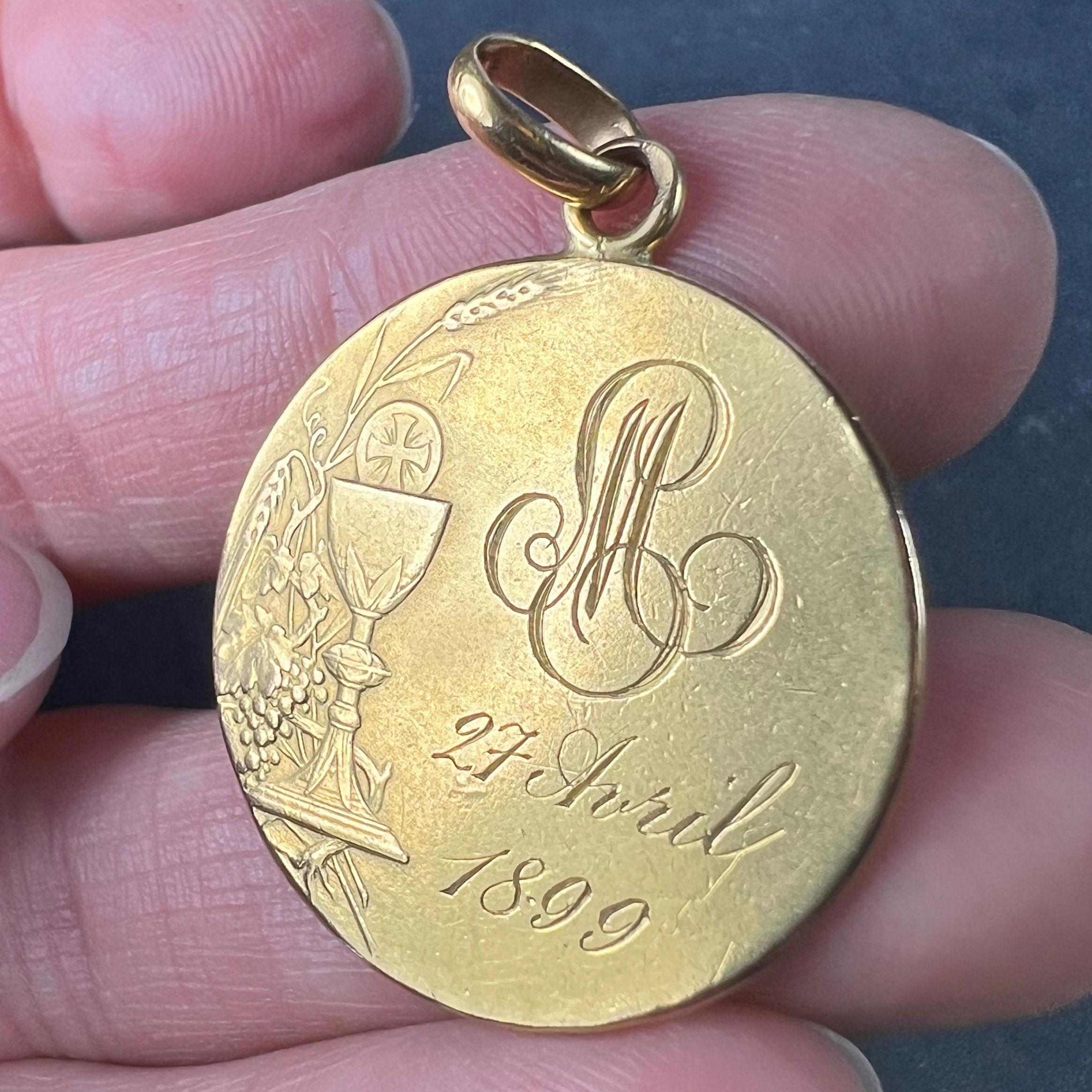 Pendentif Médaille Religieuse Jésus Christ Sainte Communion en or jaune 18K en vente 5