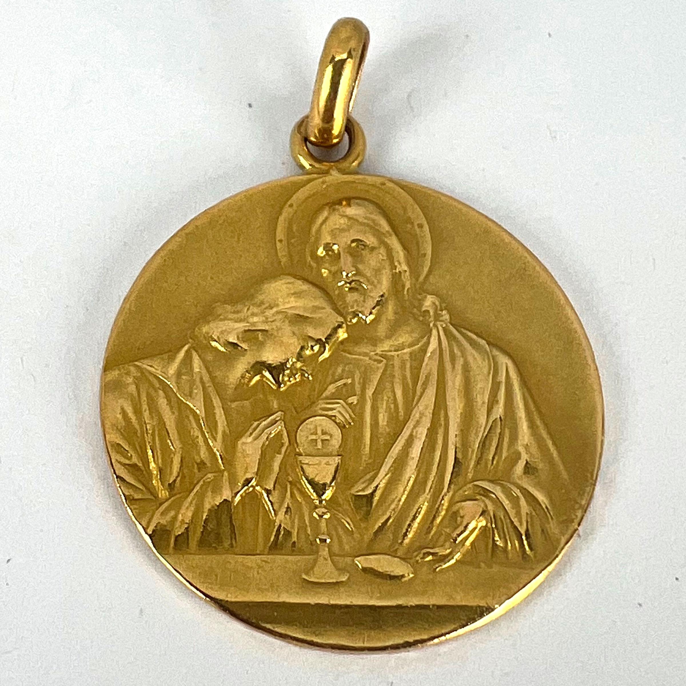 Large French Religious Jesus Christ Holy Communion 18K Yellow Gold Medal Pendant For Sale 10