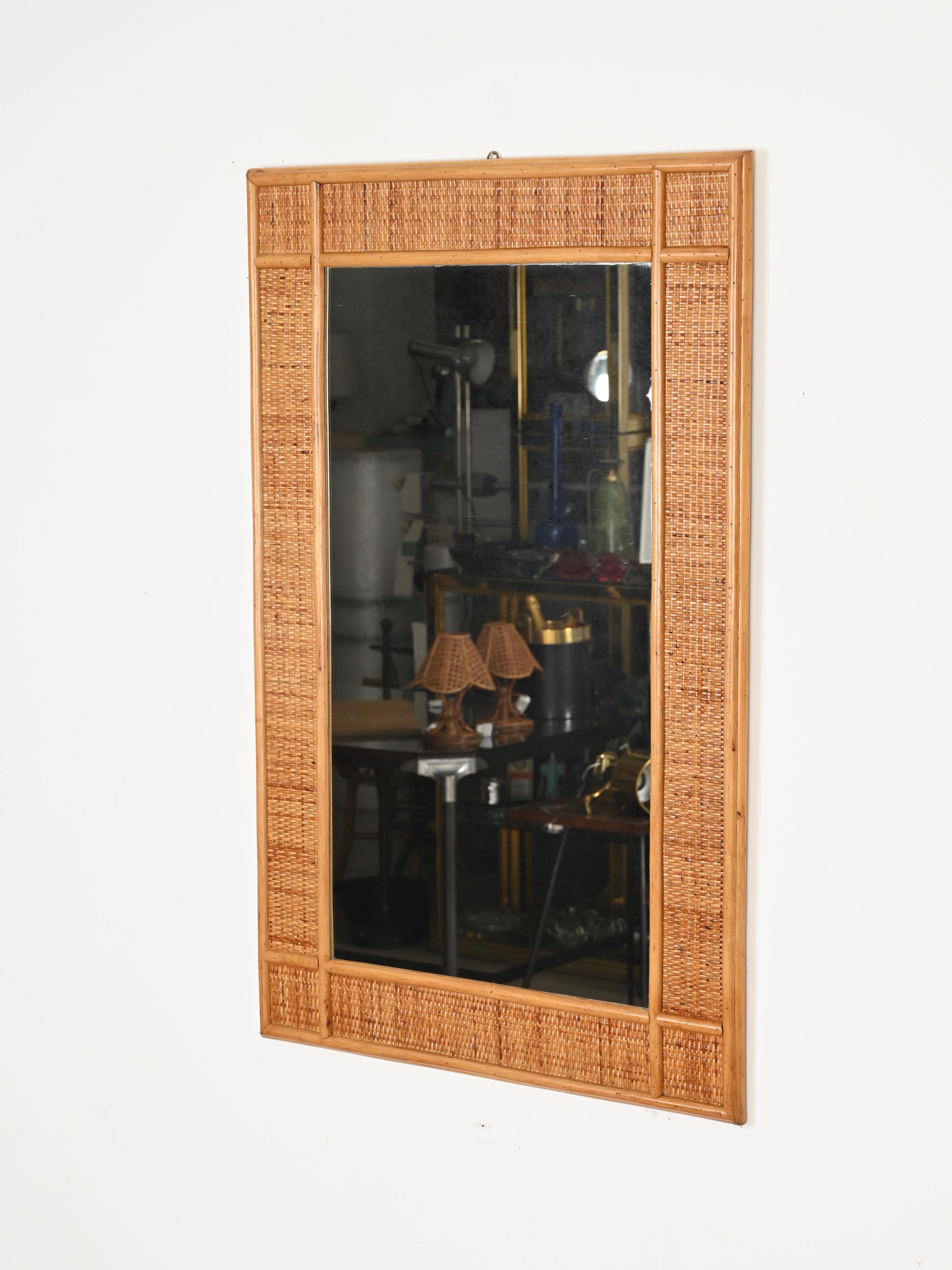 Gran espejo rectangular Riviera Francesa de bambú y ratán tejido, Italia Años 70 Bambú en venta