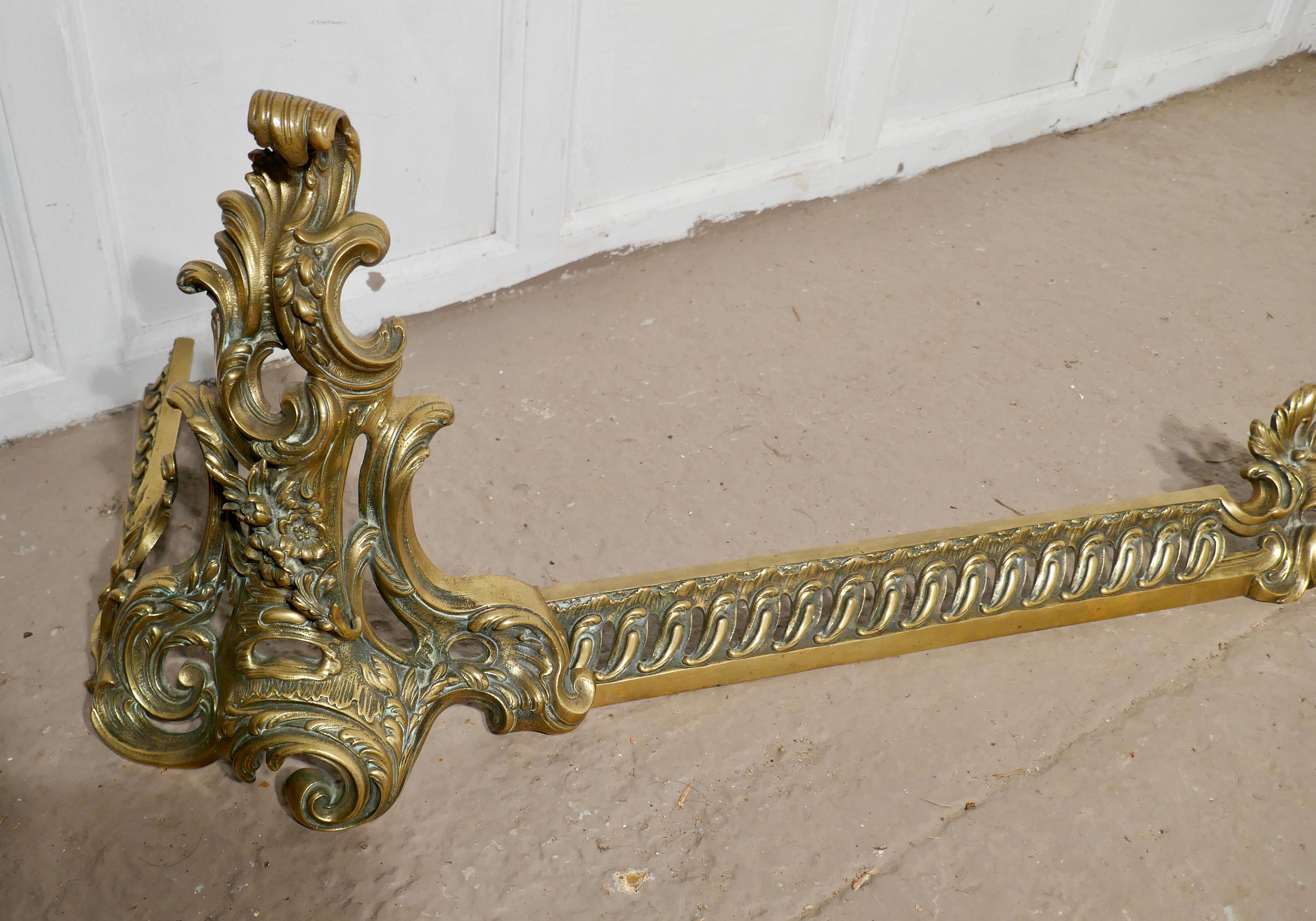 Large French Rococo Brass Extending Fender with Decorative Chenets 1