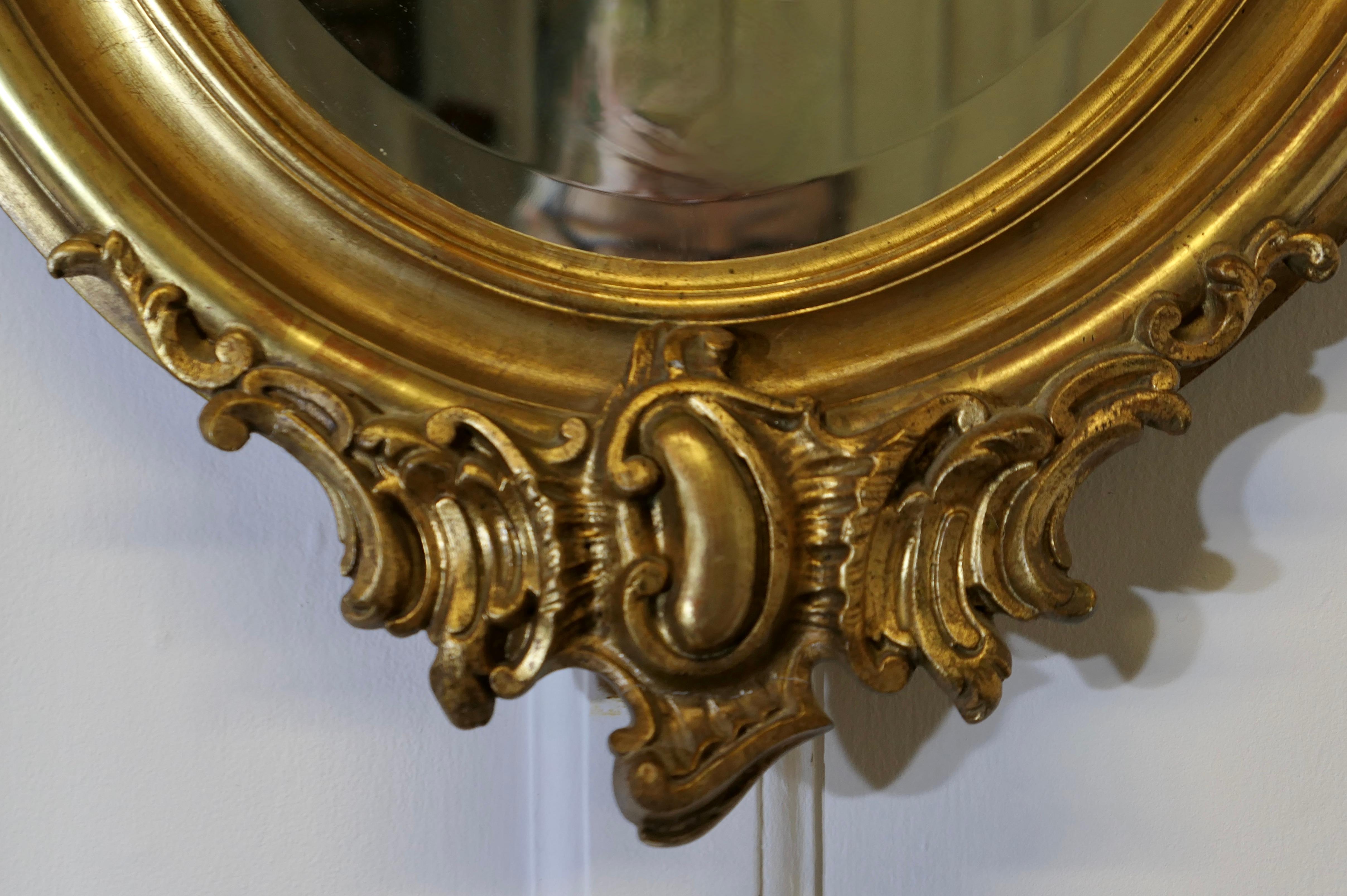 Gran espejo de pared ovalado dorado French Rococo en Bueno estado para la venta en Godshill, Isle of Wight