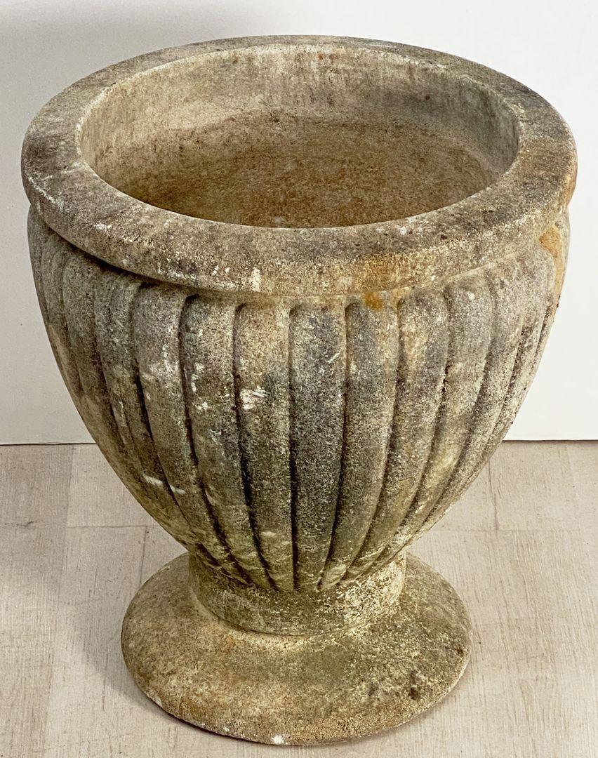 Large French Round Garden Stone Urn or Planter In Good Condition In Austin, TX