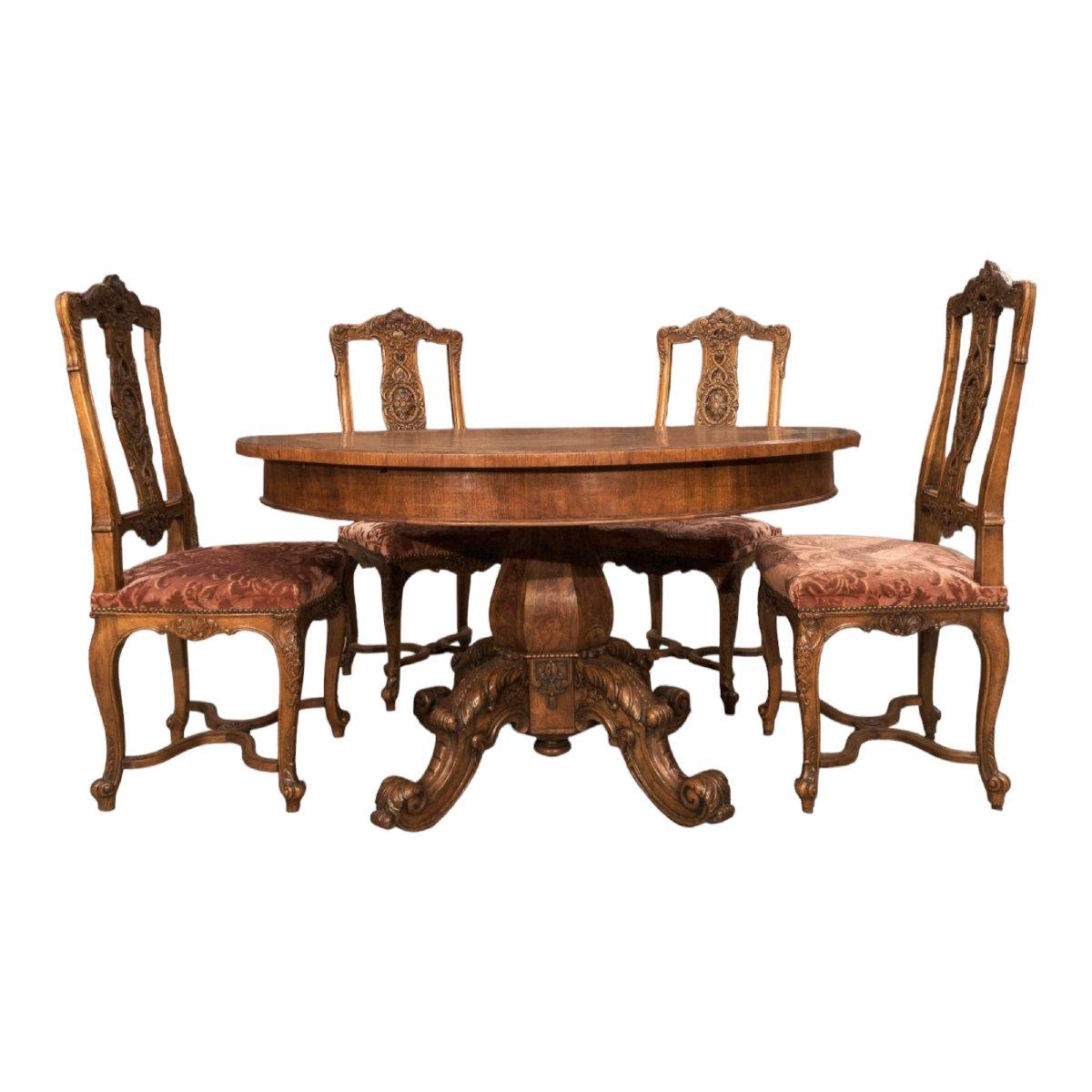 Sculpté à la main Grande table ronde française, 19ème siècle, bois fruitier, 200 cm de diamètre en vente