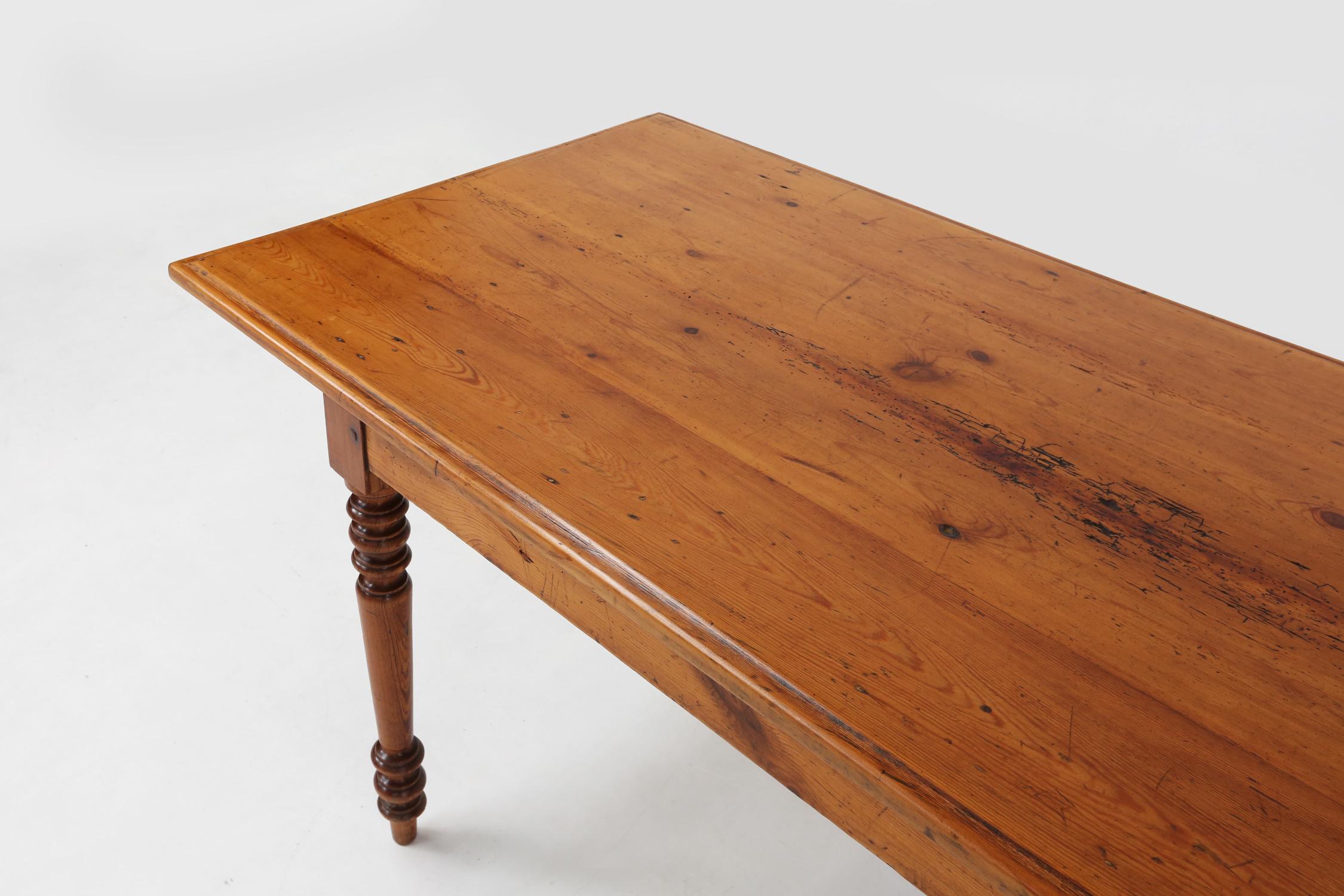 Large French rustic farmhouse table 19th century In Good Condition In Meulebeke, BE