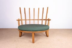 Gran sillón francés de roble macizo diseñado por Guillerme et Chambron para Votre Maison, 1960.