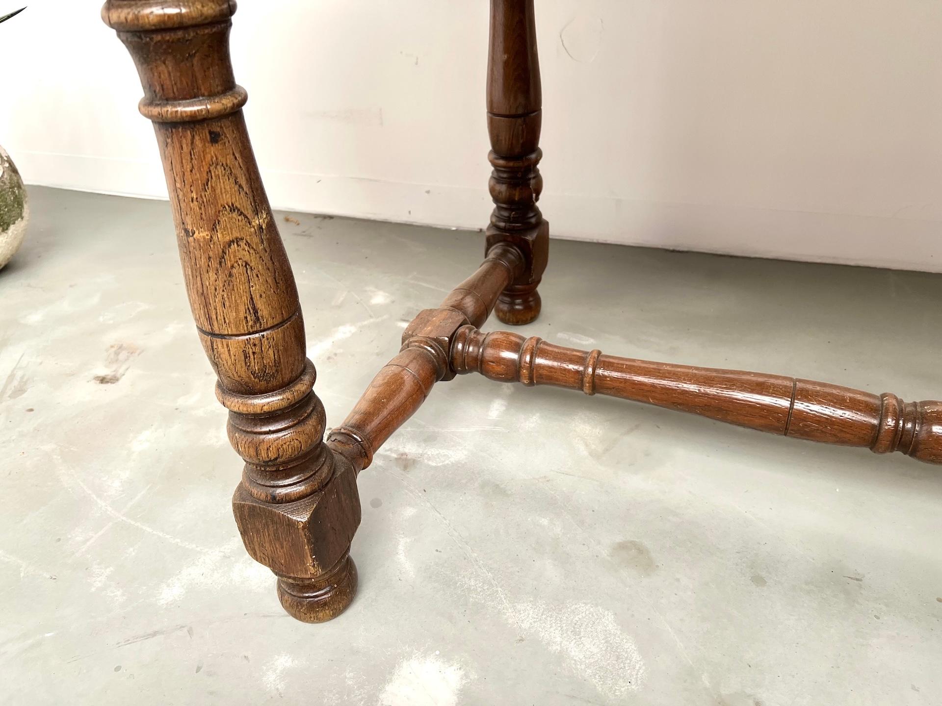 Large french solid oak table – Circa 1900Large french solid oak table – Circa 19 For Sale 3