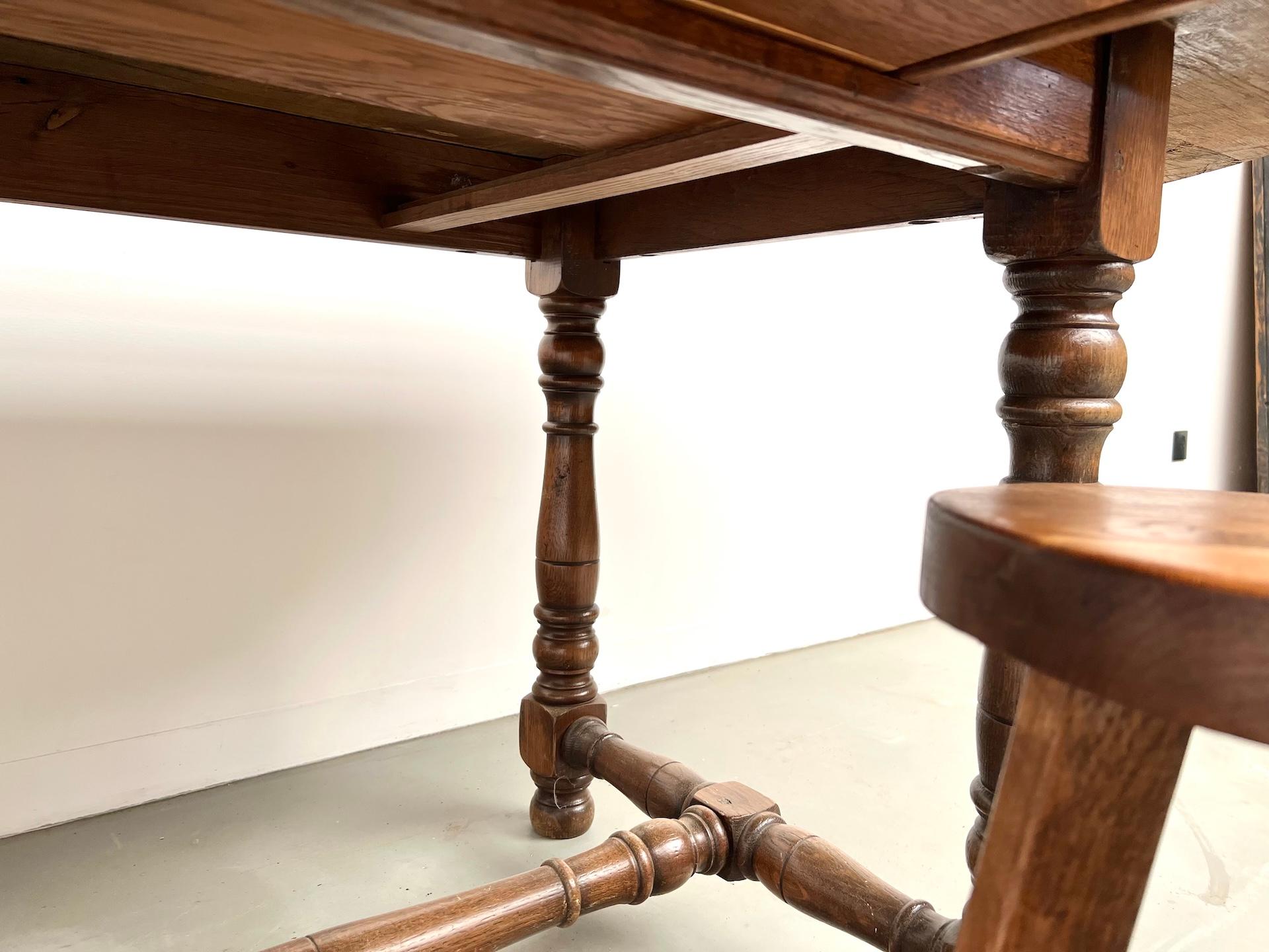Large french solid oak table – Circa 1900Large french solid oak table – Circa 19 For Sale 4