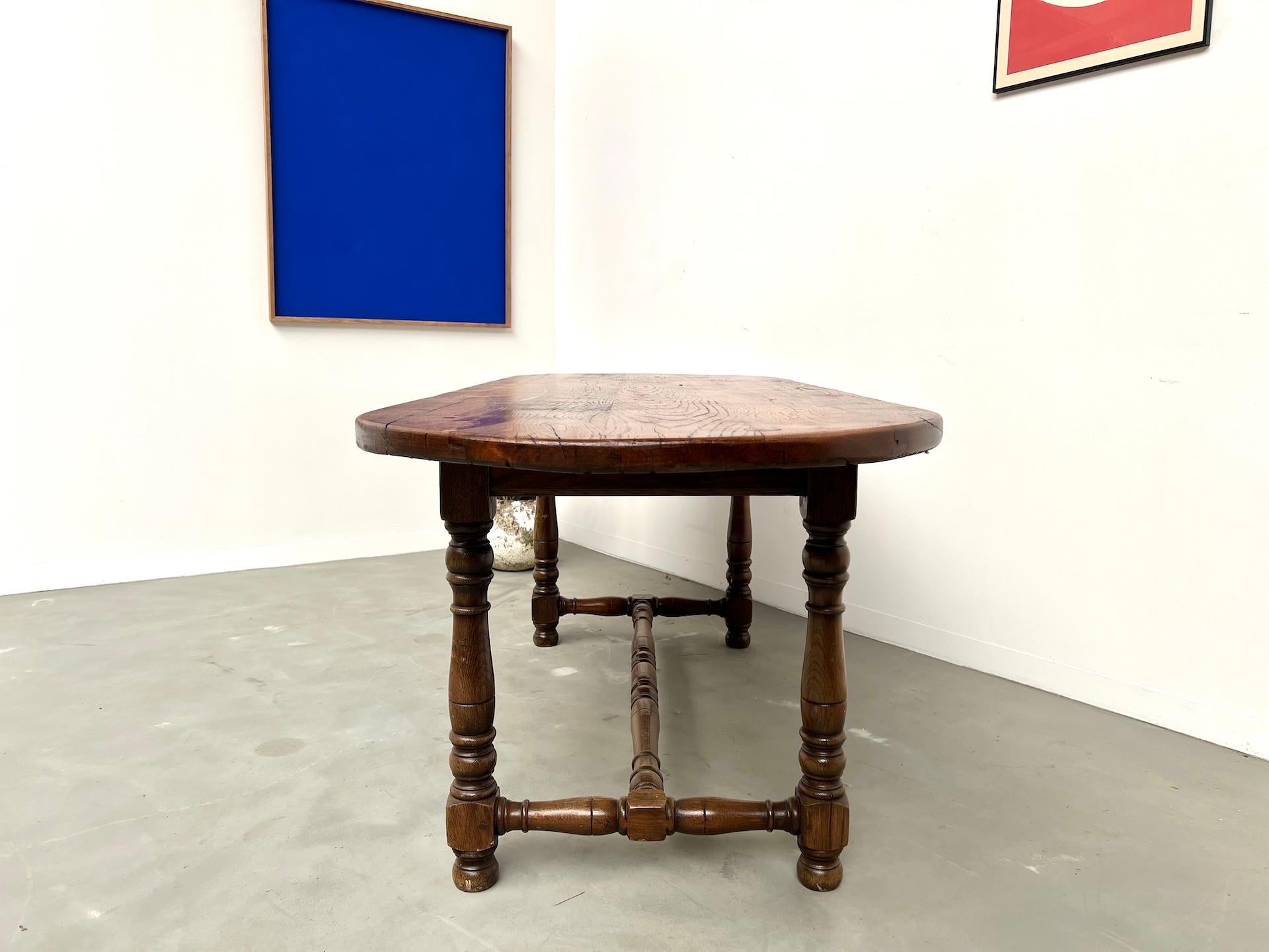 Large french solid oak table – Circa 1900Large french solid oak table – Circa 19 For Sale 8