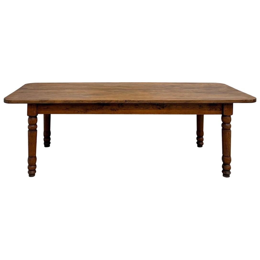 Grande table française en pin massif, vers 1950 en vente