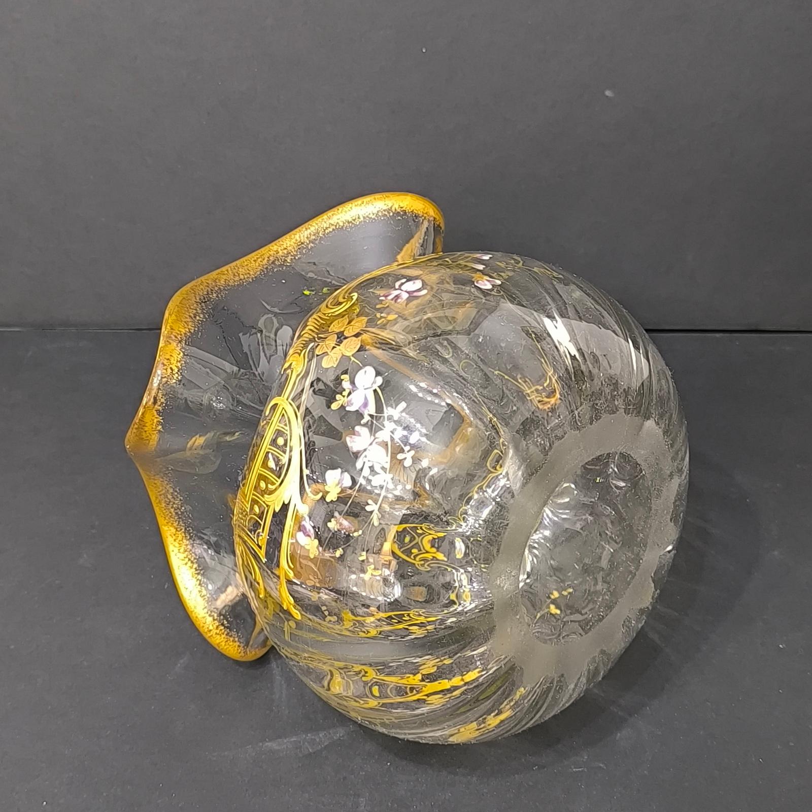 Grand bol en cristal de St Louis avec décoration florale dorée et émaillée en vente 2