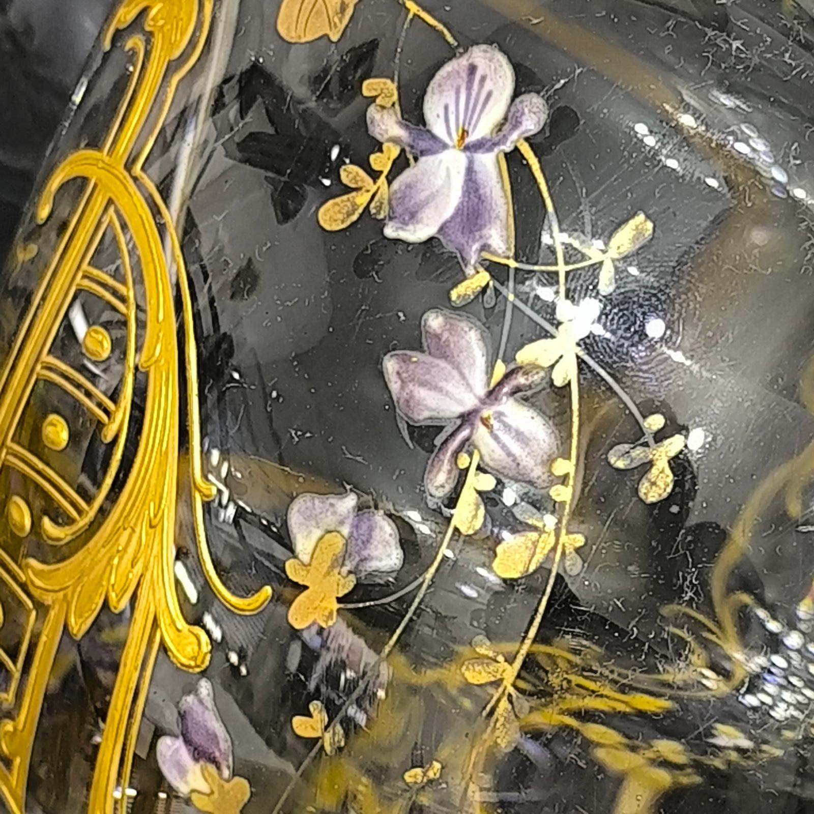 Grand bol en cristal de St Louis avec décoration florale dorée et émaillée en vente 3