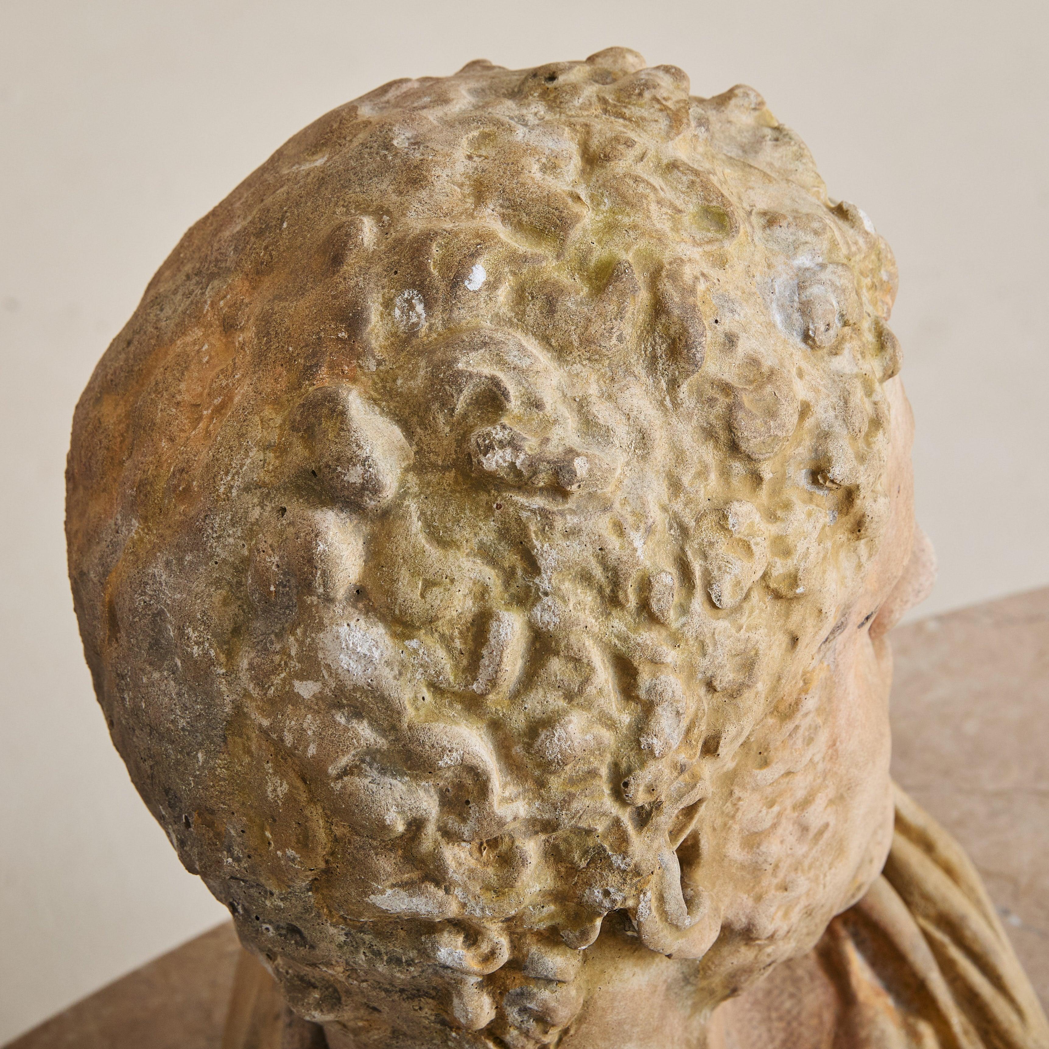 Grand buste d'empereur Caracalla en pierre française, années 1940 en vente 1