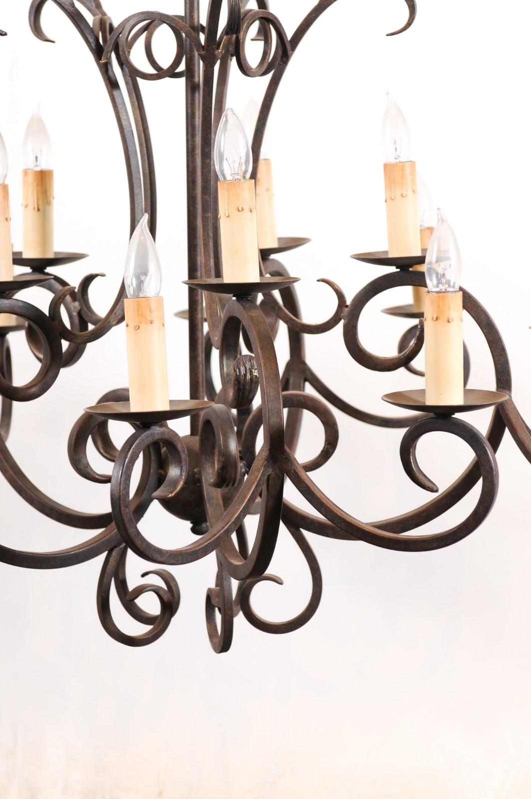 Large French Style Iron Chandelier with 15 Lights, Reproduction en vente 8