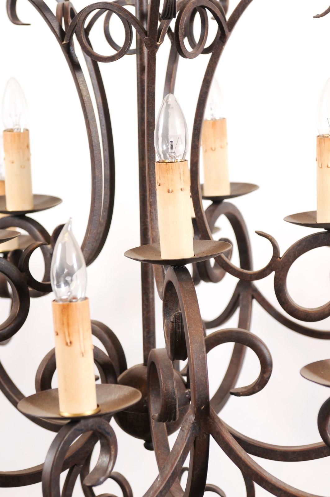 Large French Style Iron Chandelier with 15 Lights, Reproduction en vente 10