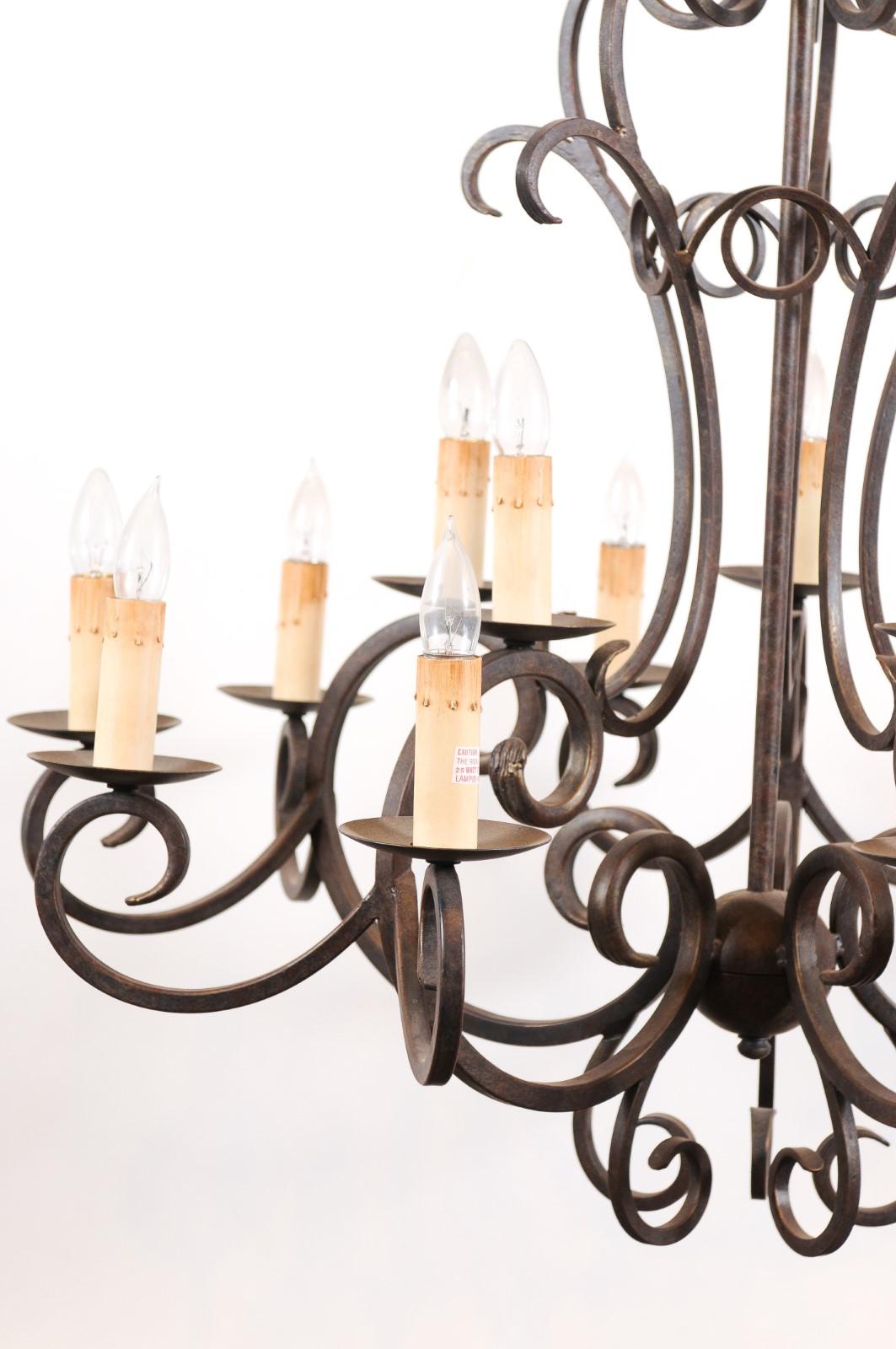 20ième siècle Large French Style Iron Chandelier with 15 Lights, Reproduction en vente