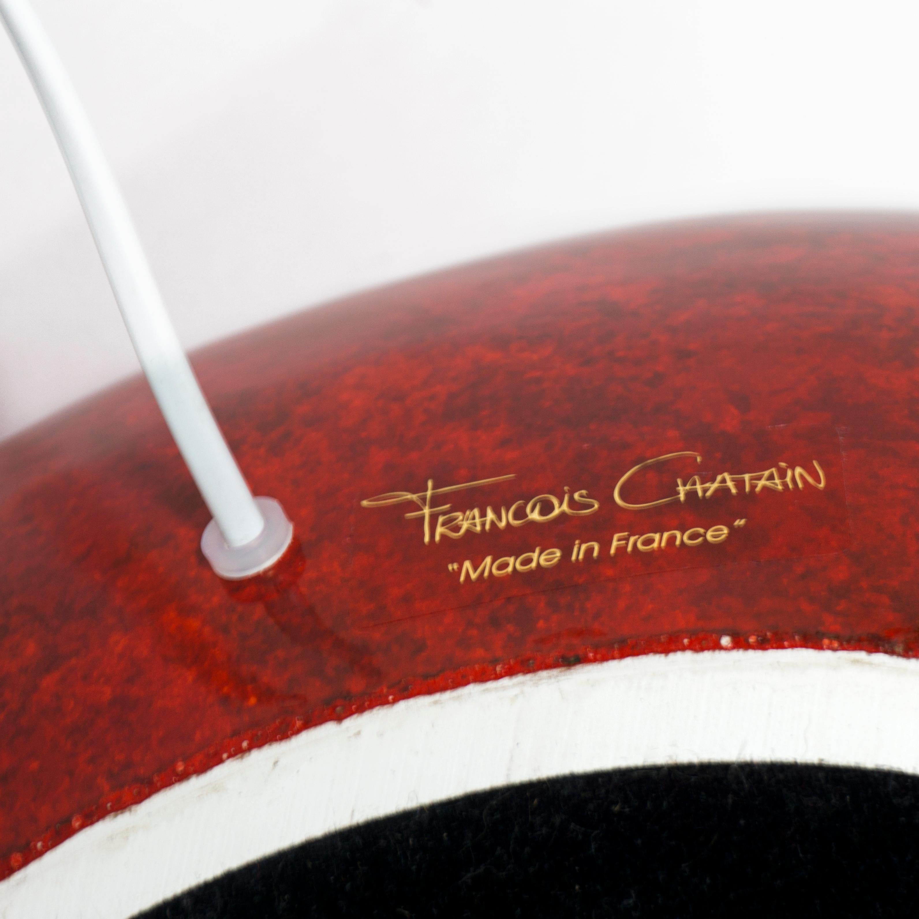 Grande lampe de table française de François Châtain en céramique émaillée rouge et jaune en vente 4