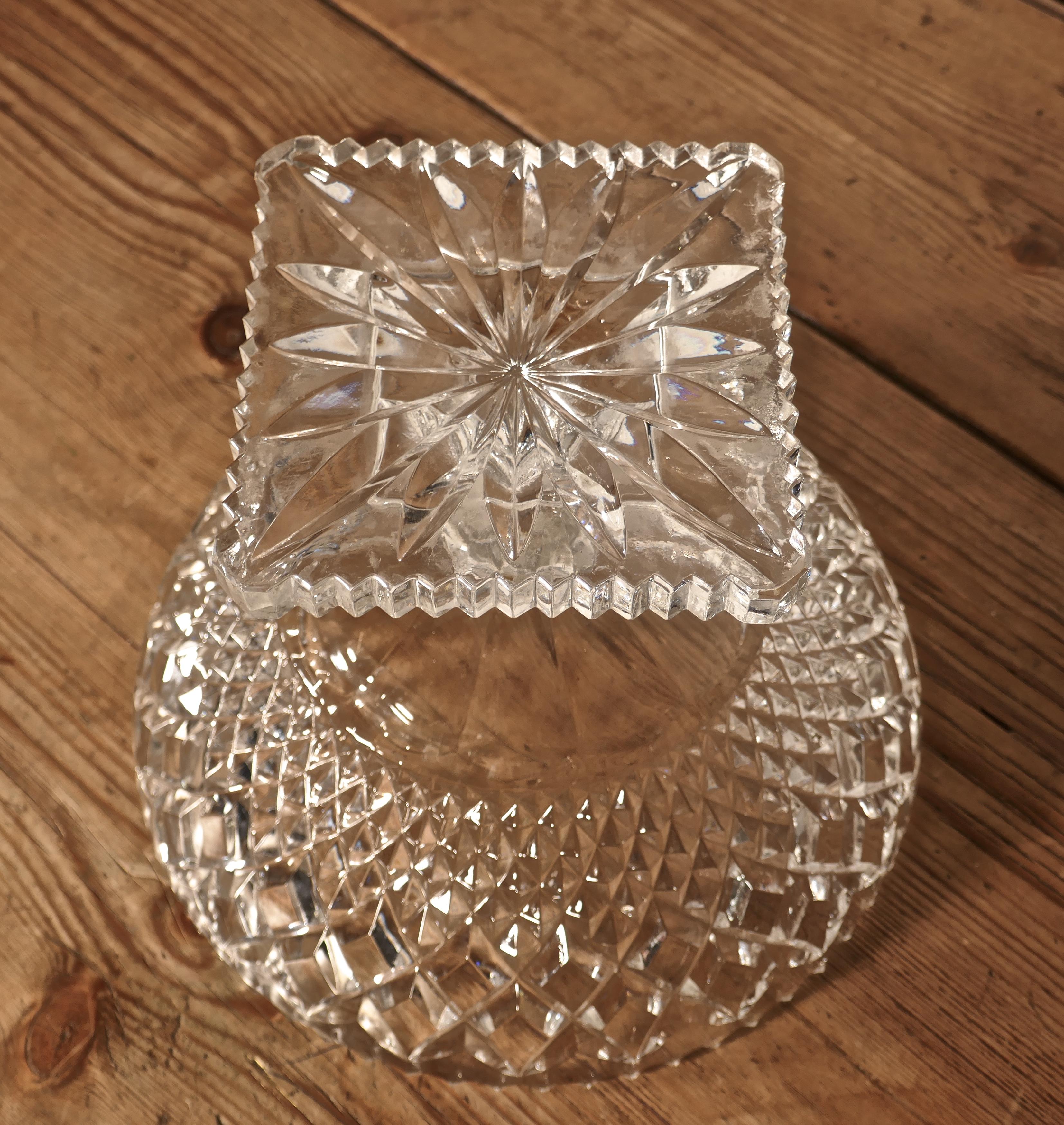 glass pedestal fruit bowl