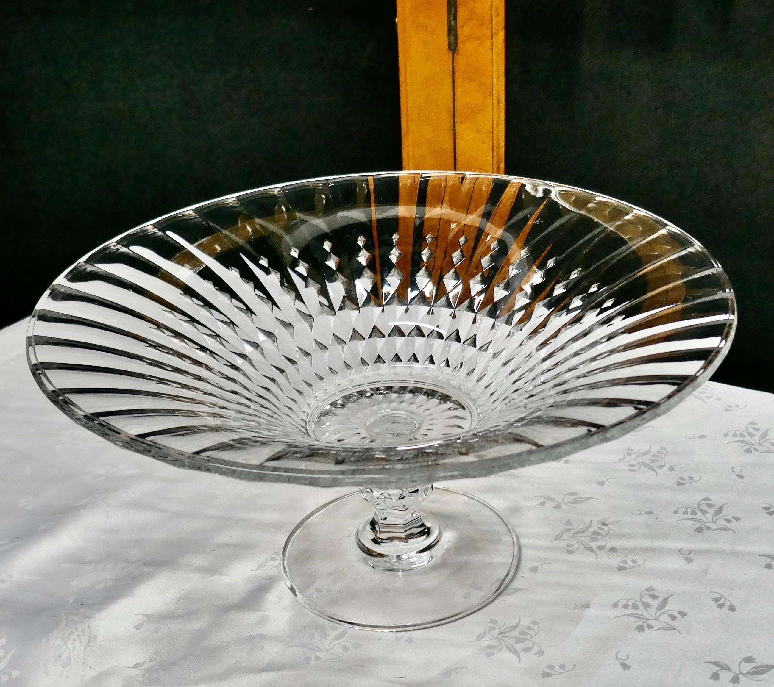 Large French Tazza Diamond Patterned Crystal Pedestal Fruit Dish For Sale 1