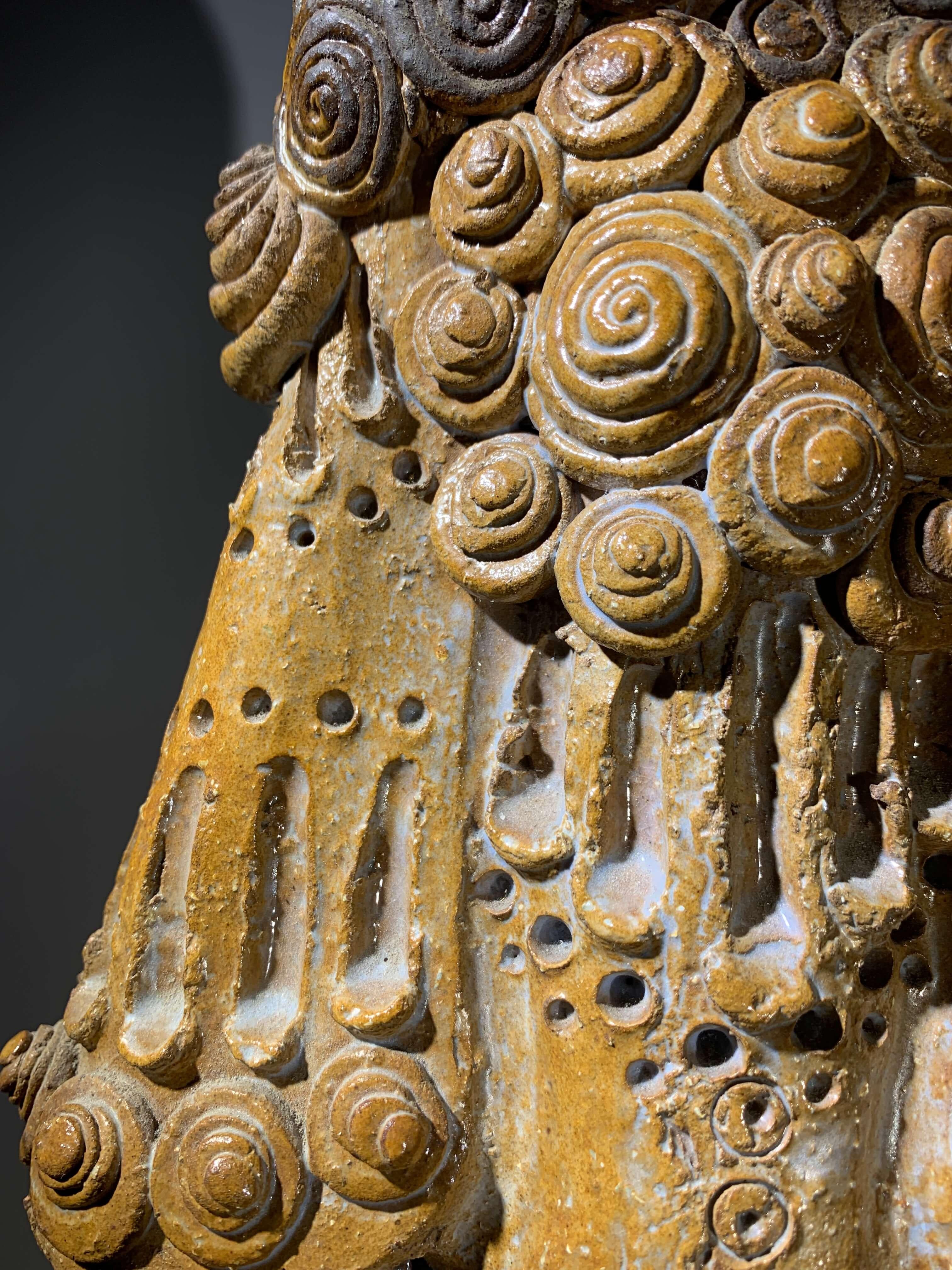Grande scultura francese in terracotta del 1972 circa In condizioni buone in vendita a L’ISLE-SUR-LA-SORGUE, FR