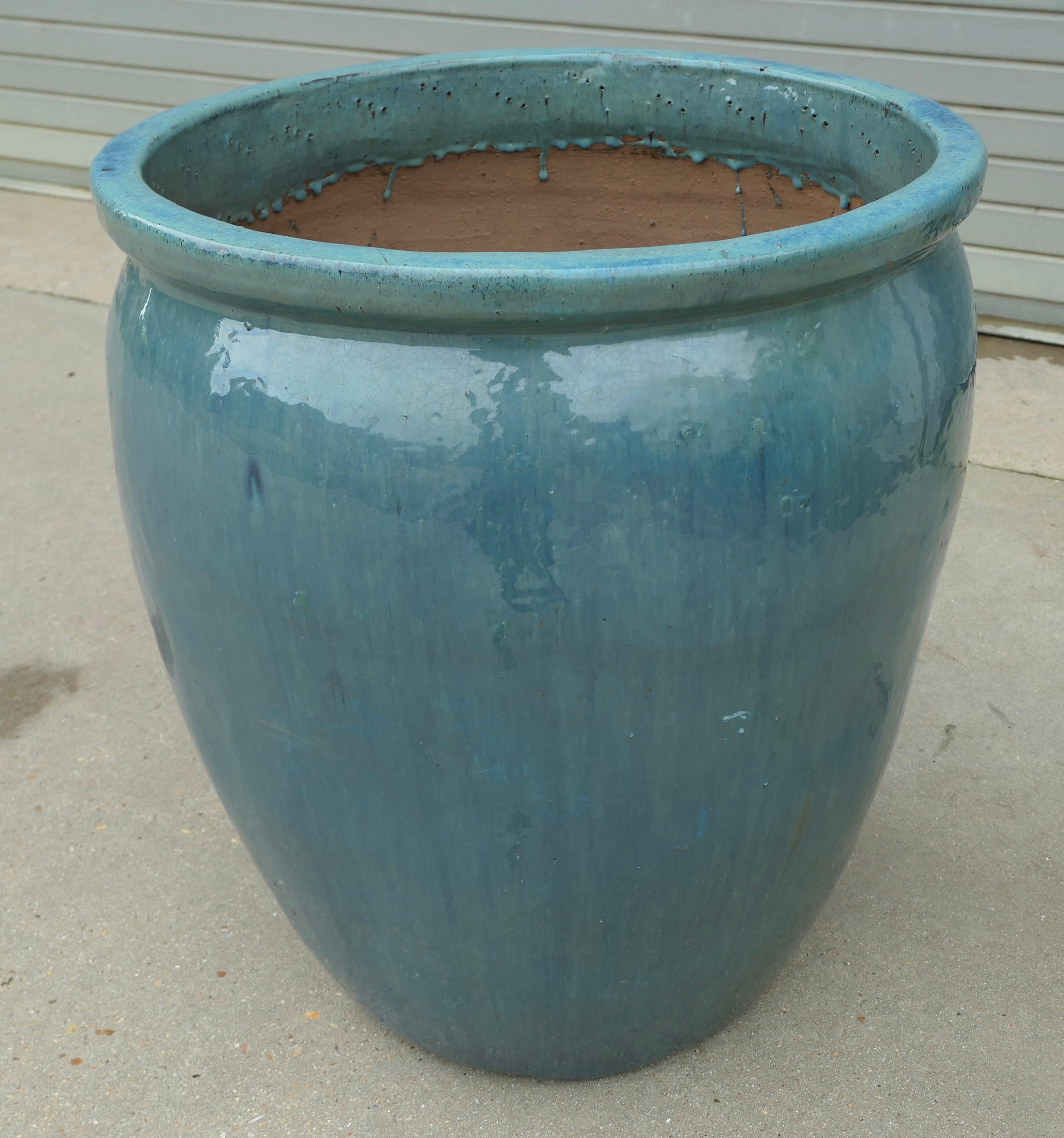 Großes französisches Terrakotta-Gartenbaum-Pflanzgefäß aus türkisblauer Terrakotta 

Dies ist eine große Französisch Terrakotta Türkis Blau Garten Pflanzer groß genug für eine Olive oder anderen Baum oder einfach nur eine sehr attraktive