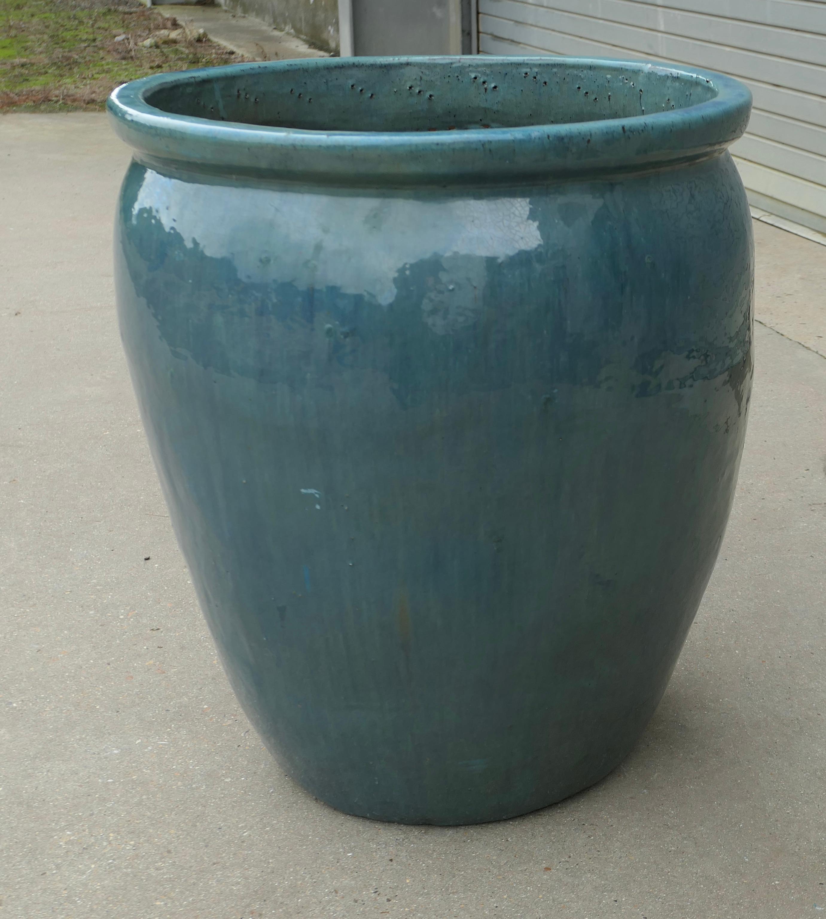 Großes französisches Terrakotta-Gartenbaum-Pflanzgefäß aus türkisblauer Terrakotta (Tonware) im Angebot