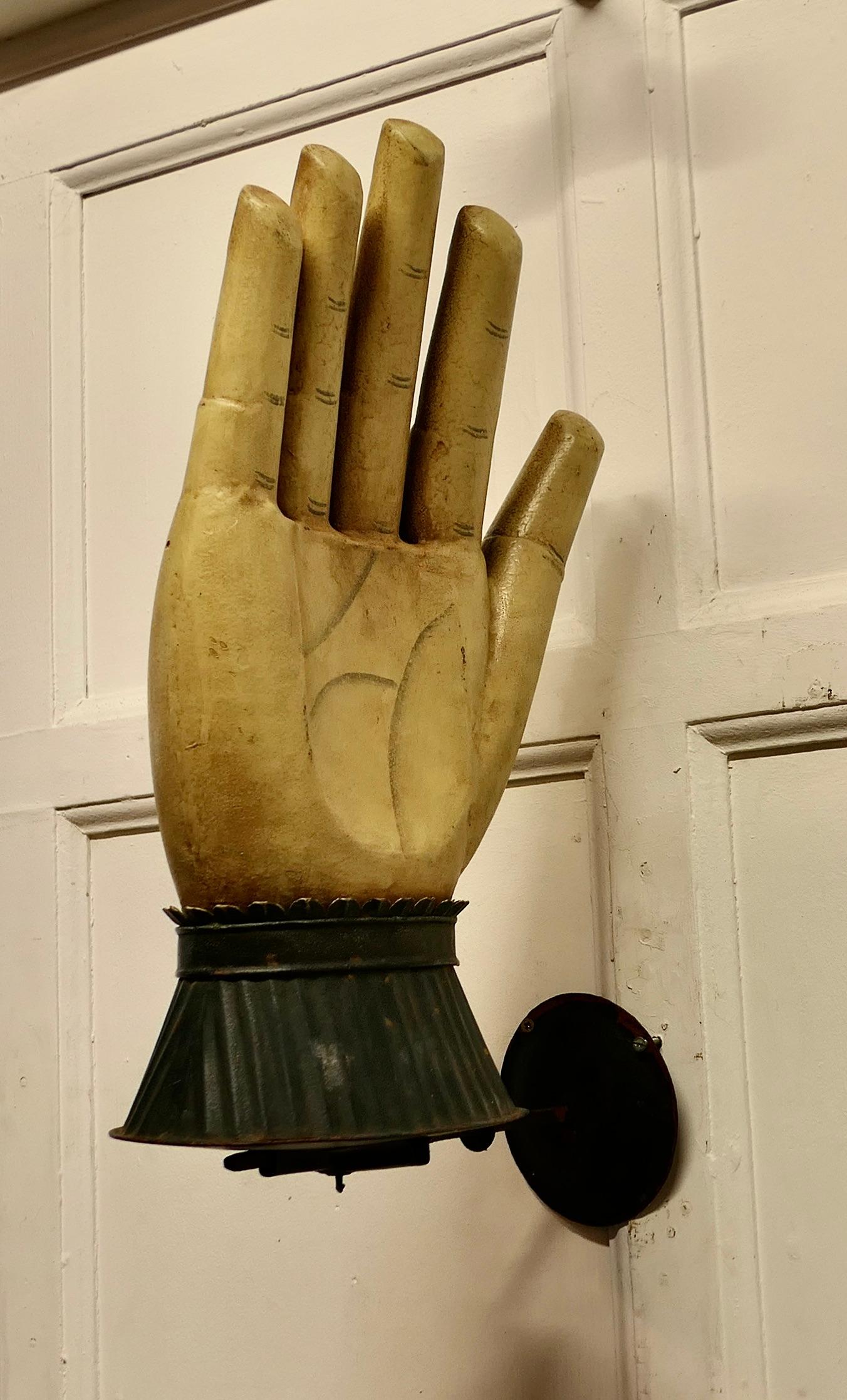 Große Französisch Toleware Handschuh Maker's Shop Trade Sign    im Angebot 1
