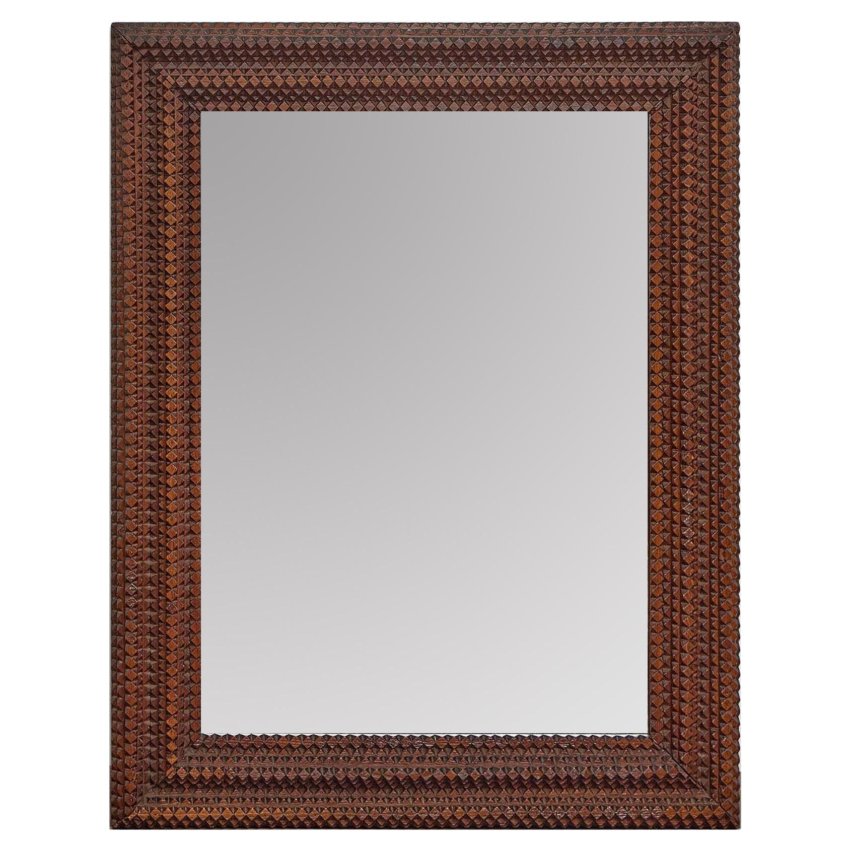 Grande specchio francese Tramp Art con cornice dentellata a strati, circa 1900 in vendita