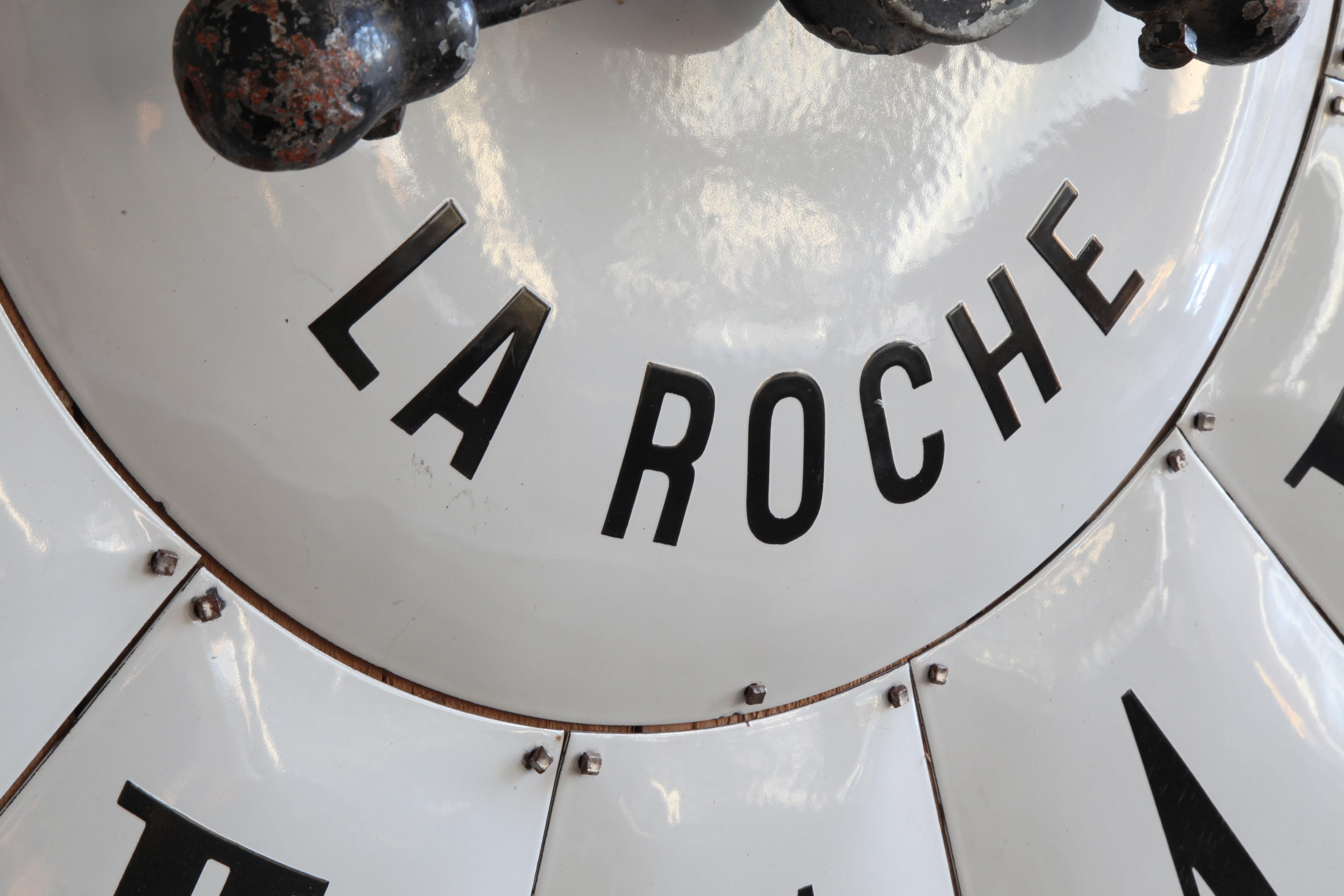 Großes weißes emailliertes französisches Uhrengehäuse aus La Roche aus der Jahrhundertwende im Zustand „Gut“ im Angebot in London, Park Royal