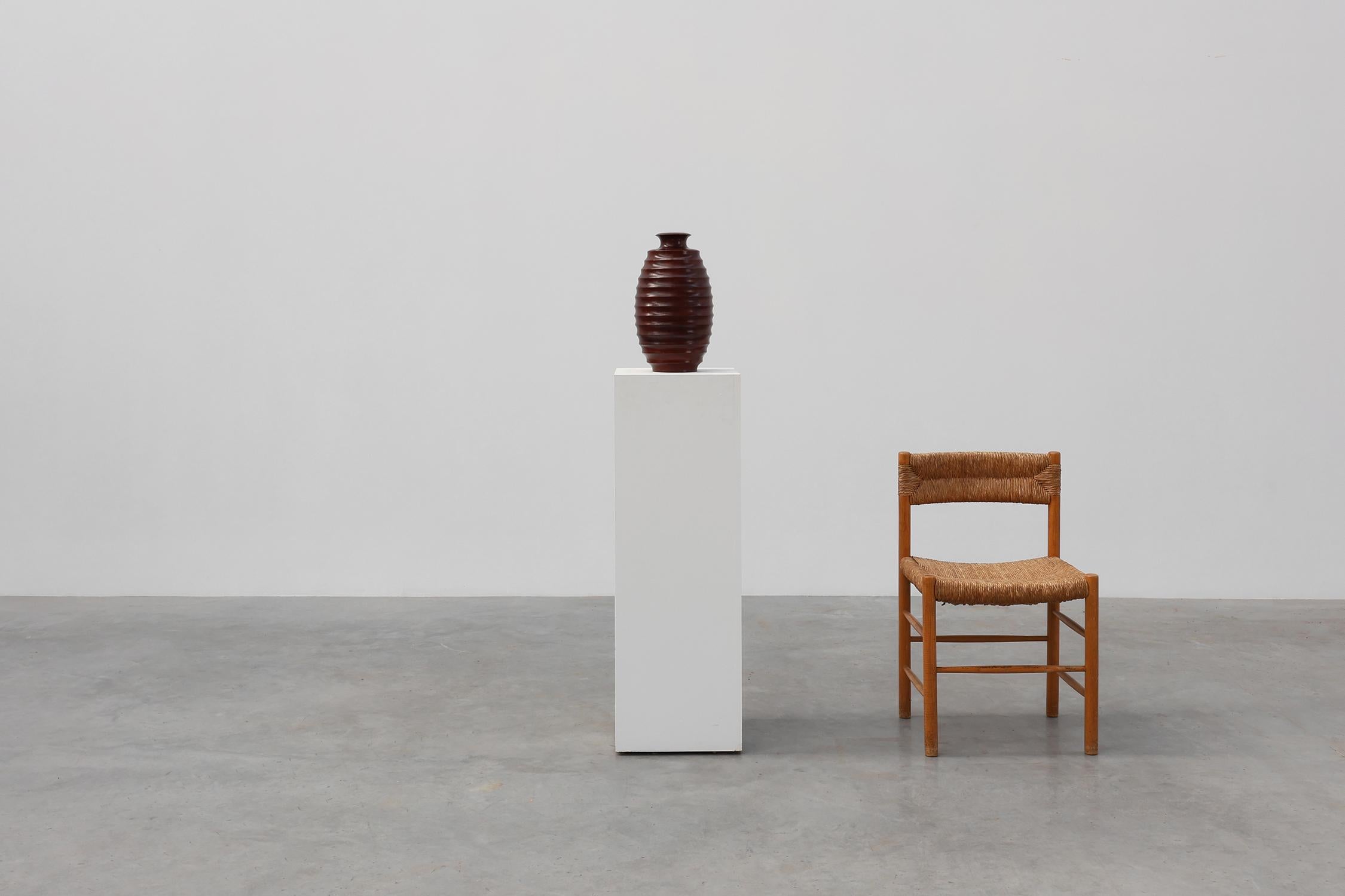Français Grand vase en bois tourné de style Art Déco, vers 1925 en vente