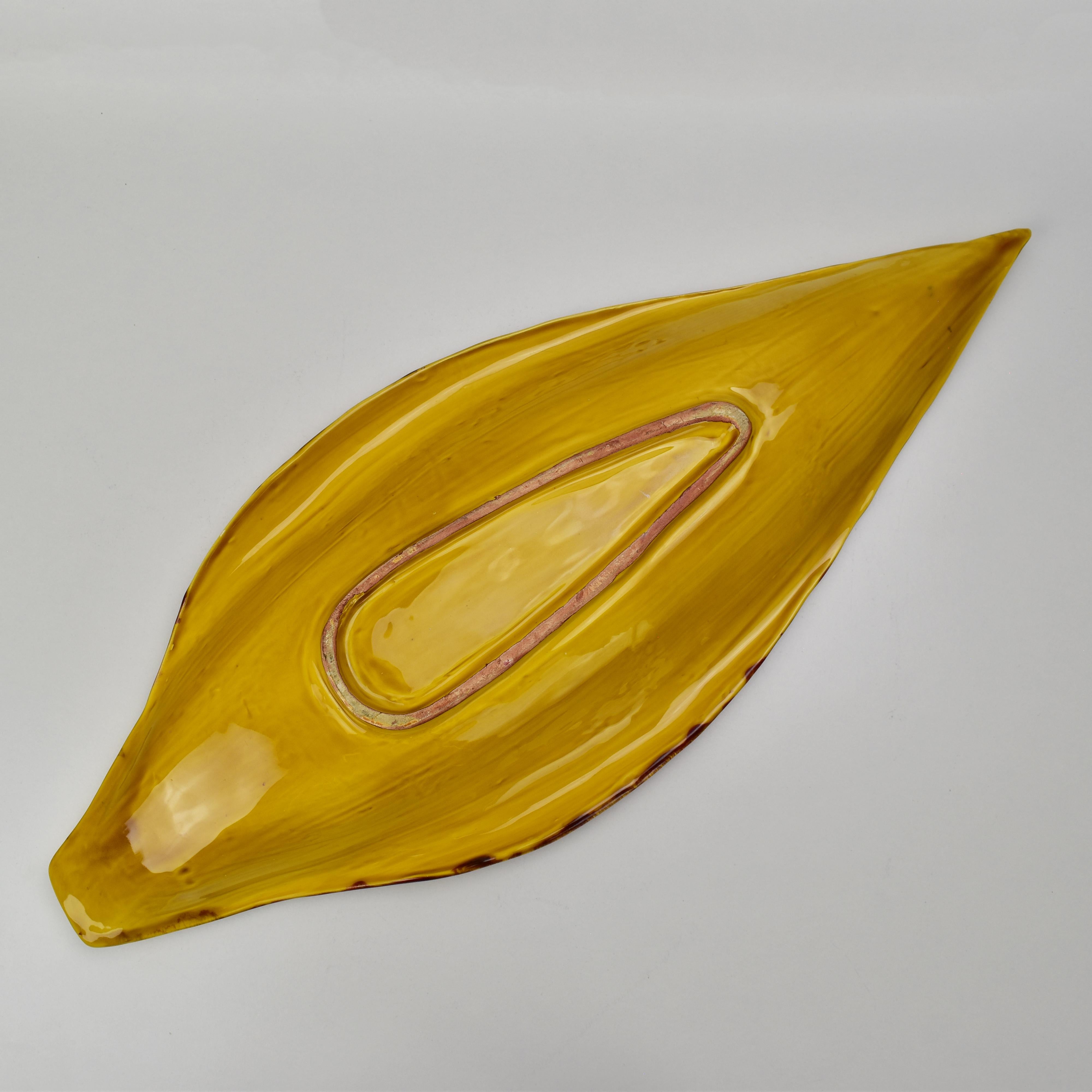 Large French Vallauris Leaf Shaped Pottery Ceramic Bowl Centerpiece For Sale 1