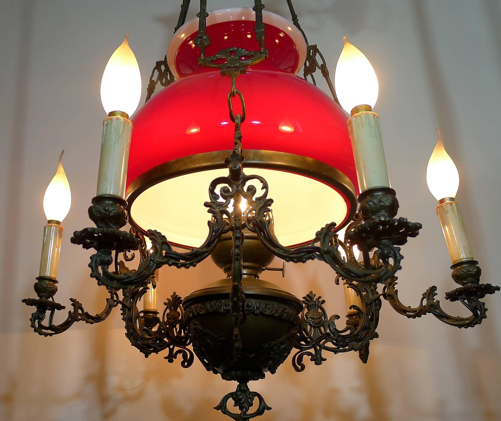 Large French Victorian Library Hanging Oil Lamp Ruby Red Glass Bronze Chandelier im Zustand „Hervorragend“ in Coimbra, PT