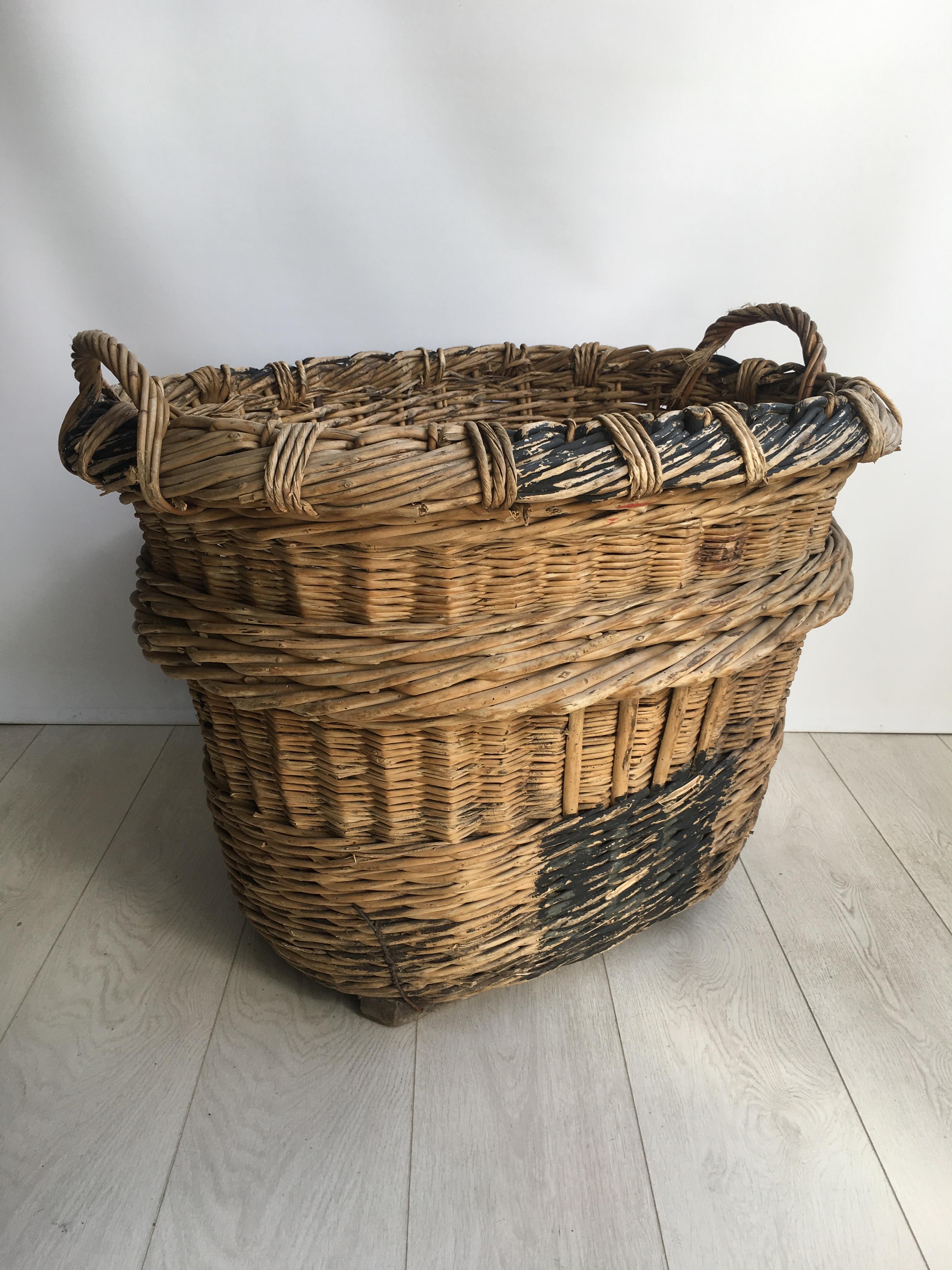Mid-20th Century Large French Vineyard Champagne Wicker Basket For Sale
